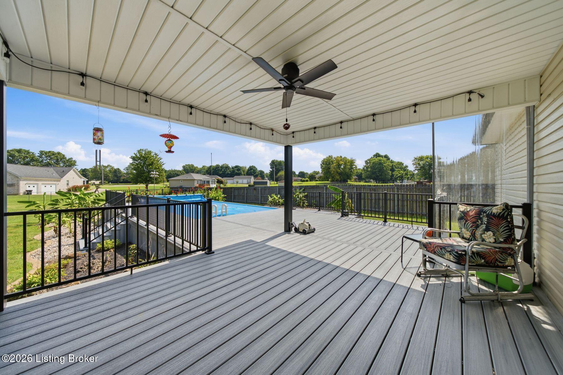1308 Chapeze Ln Property Photo 41