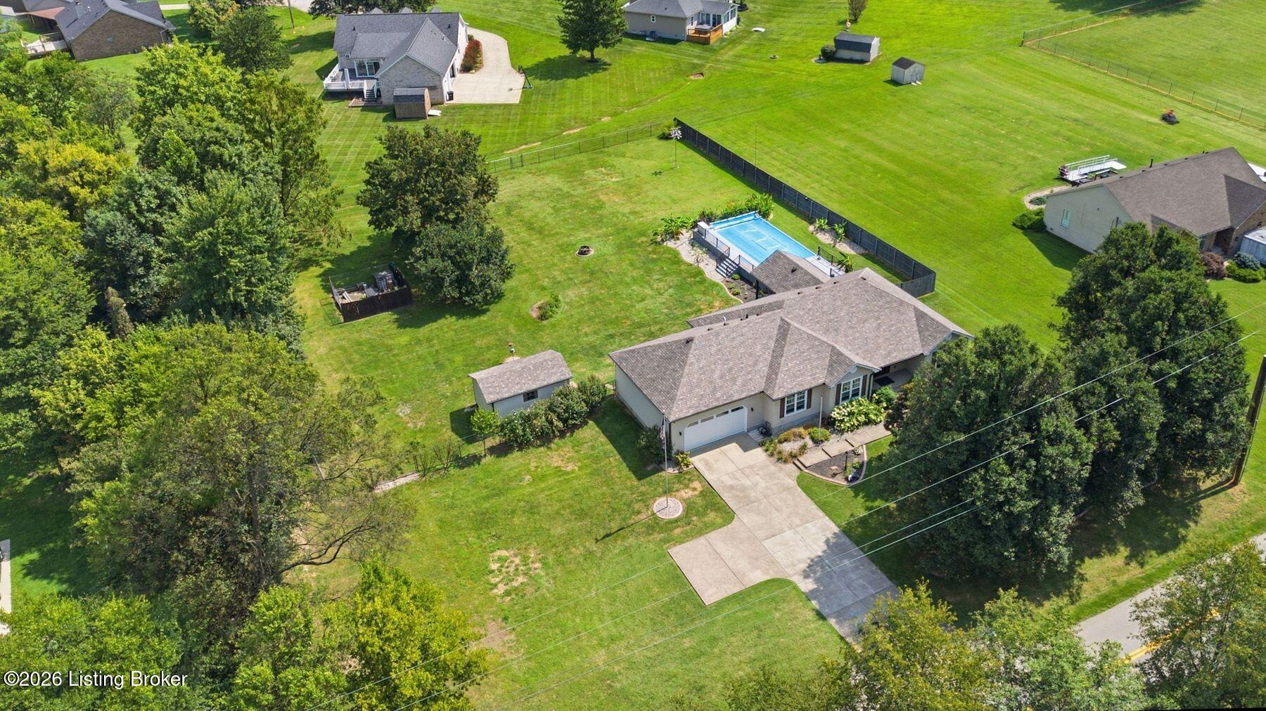 1308 Chapeze Ln Property Photo 57