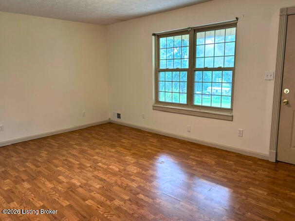 160 Stringtown Rd Property Photo 4