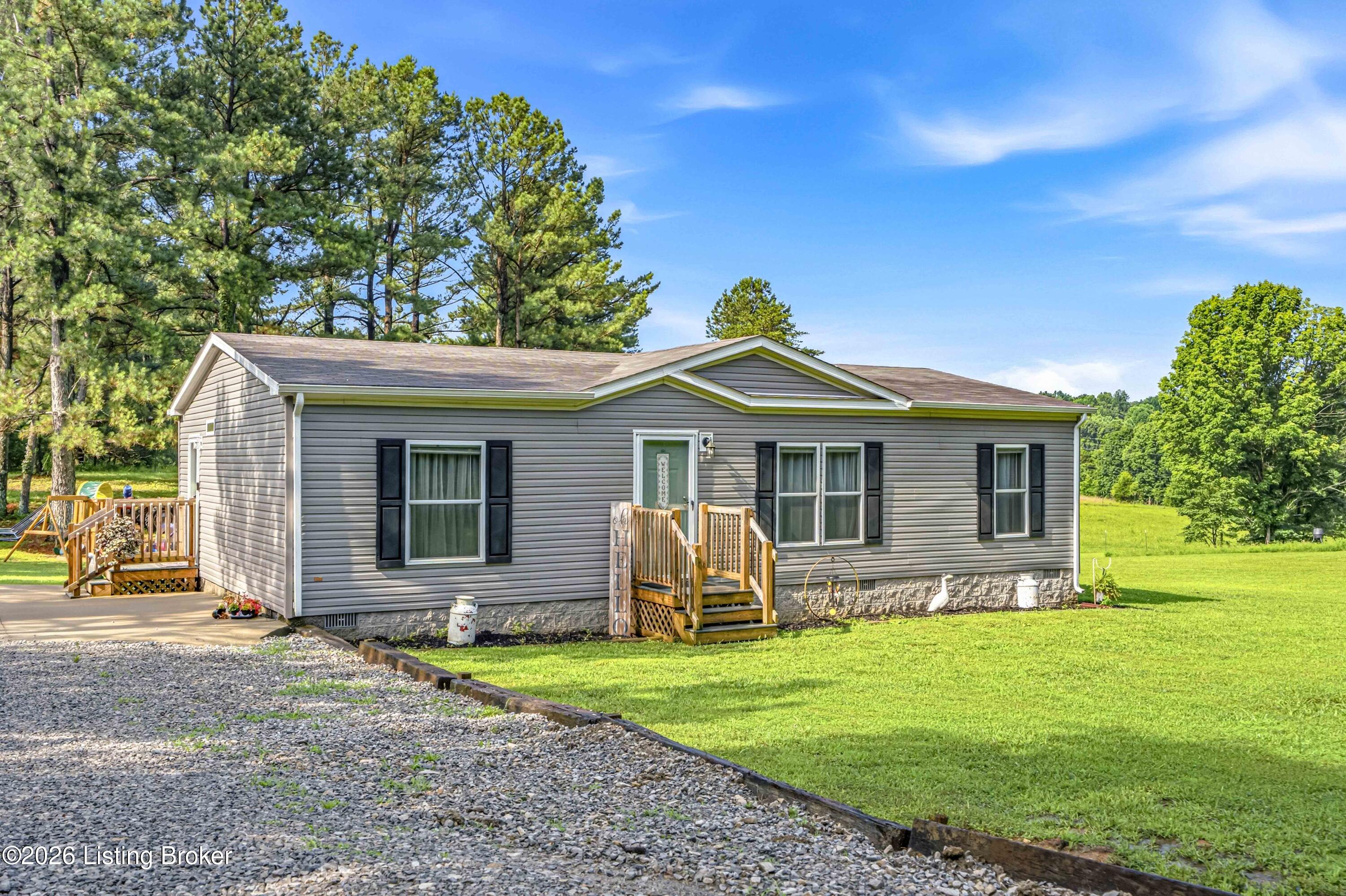 147 Tye Ln Property Photo 2