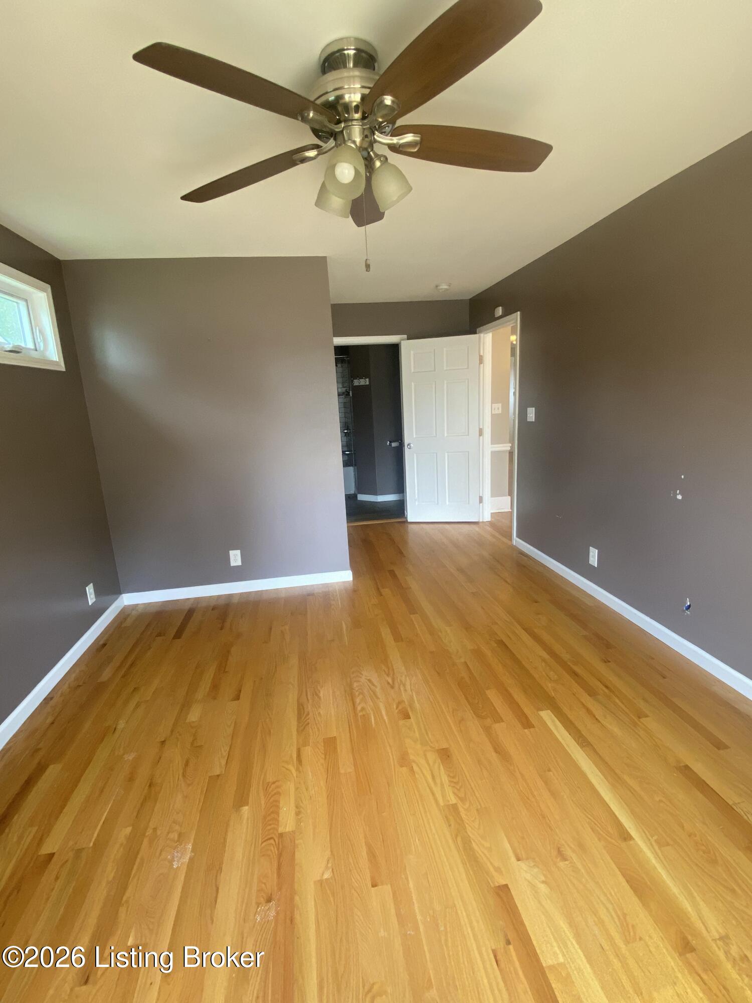 302 Iola Rd Property Photo 11