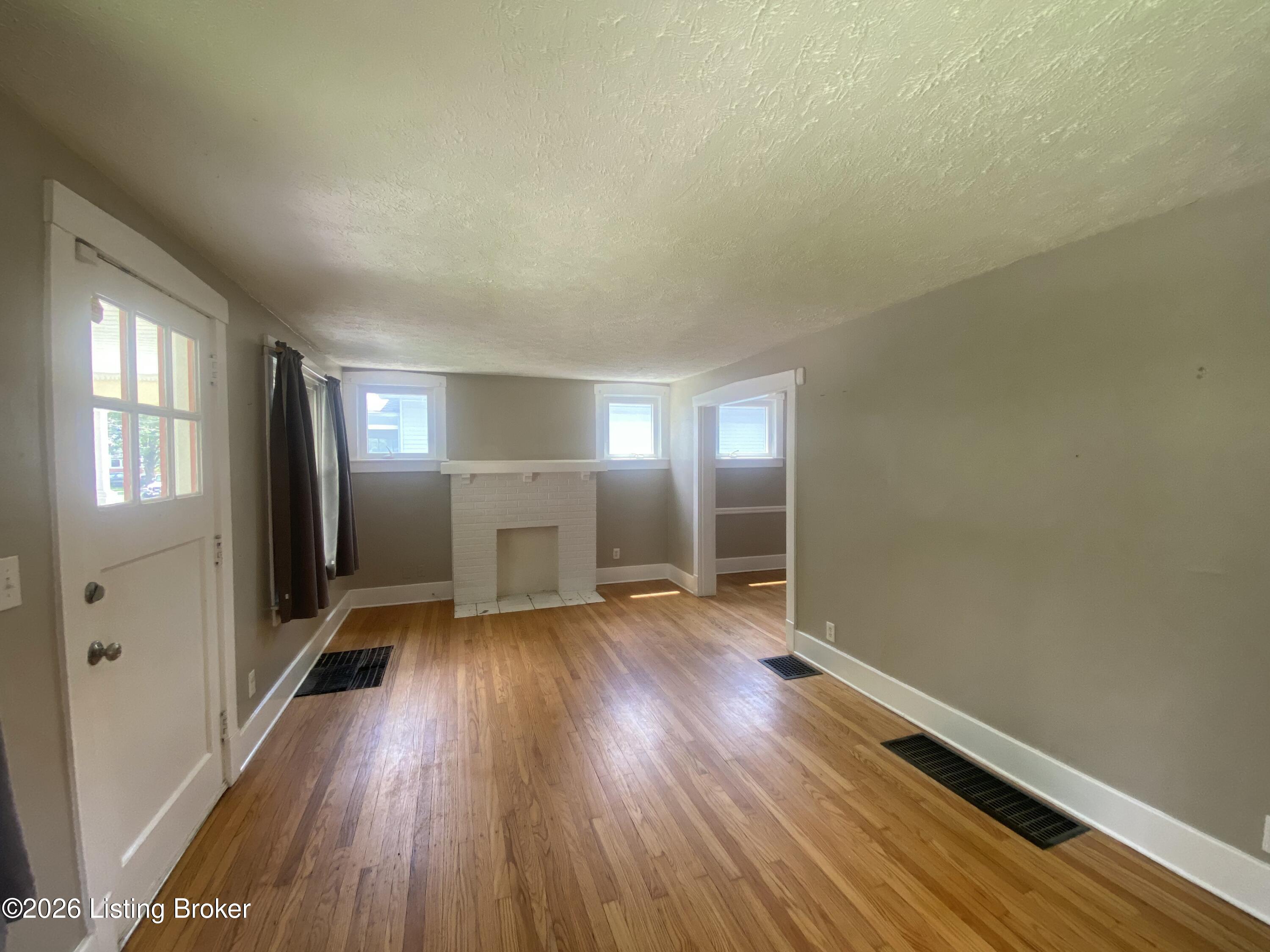 302 Iola Rd Property Photo 17