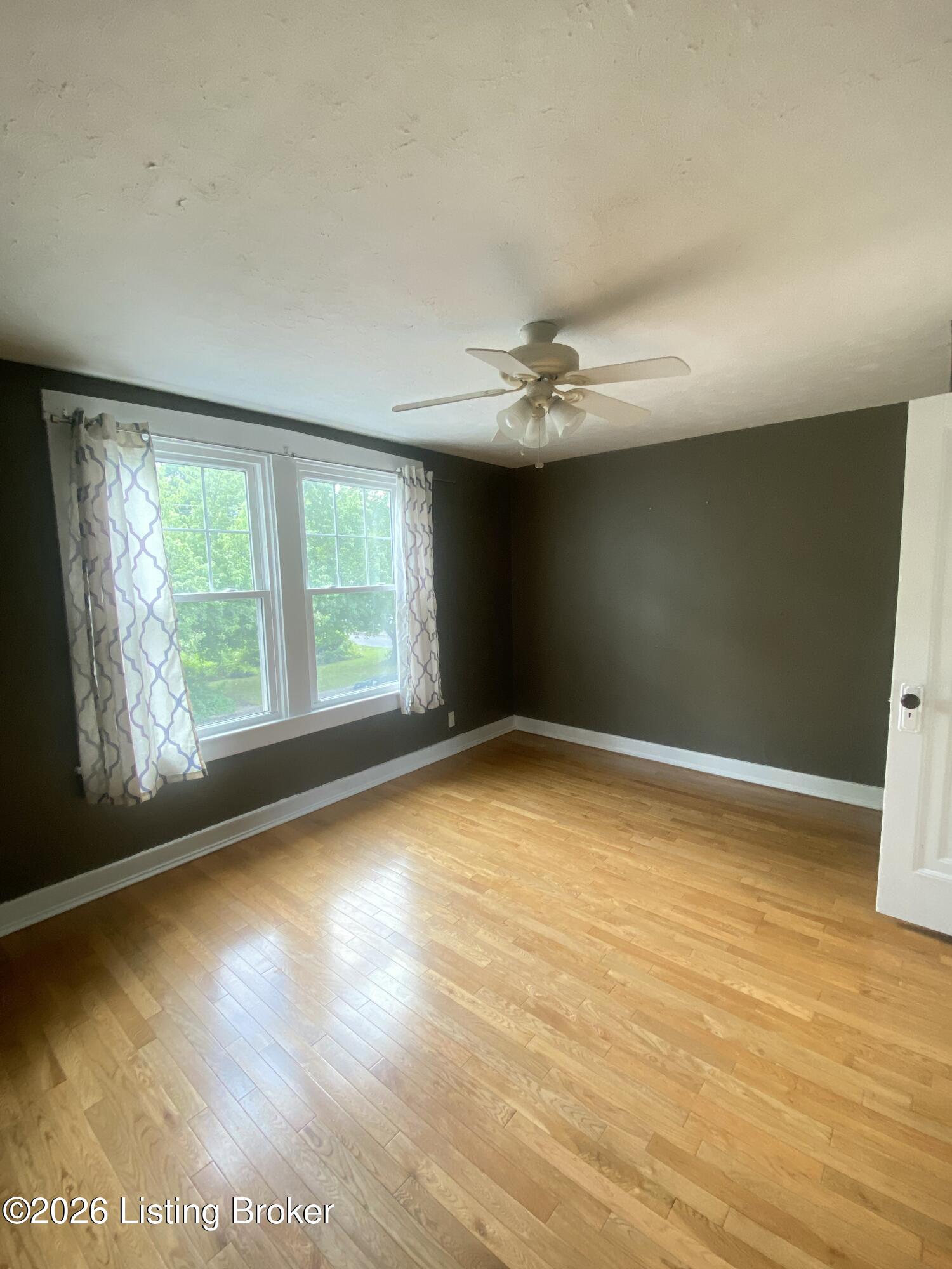 302 Iola Rd Property Photo 18