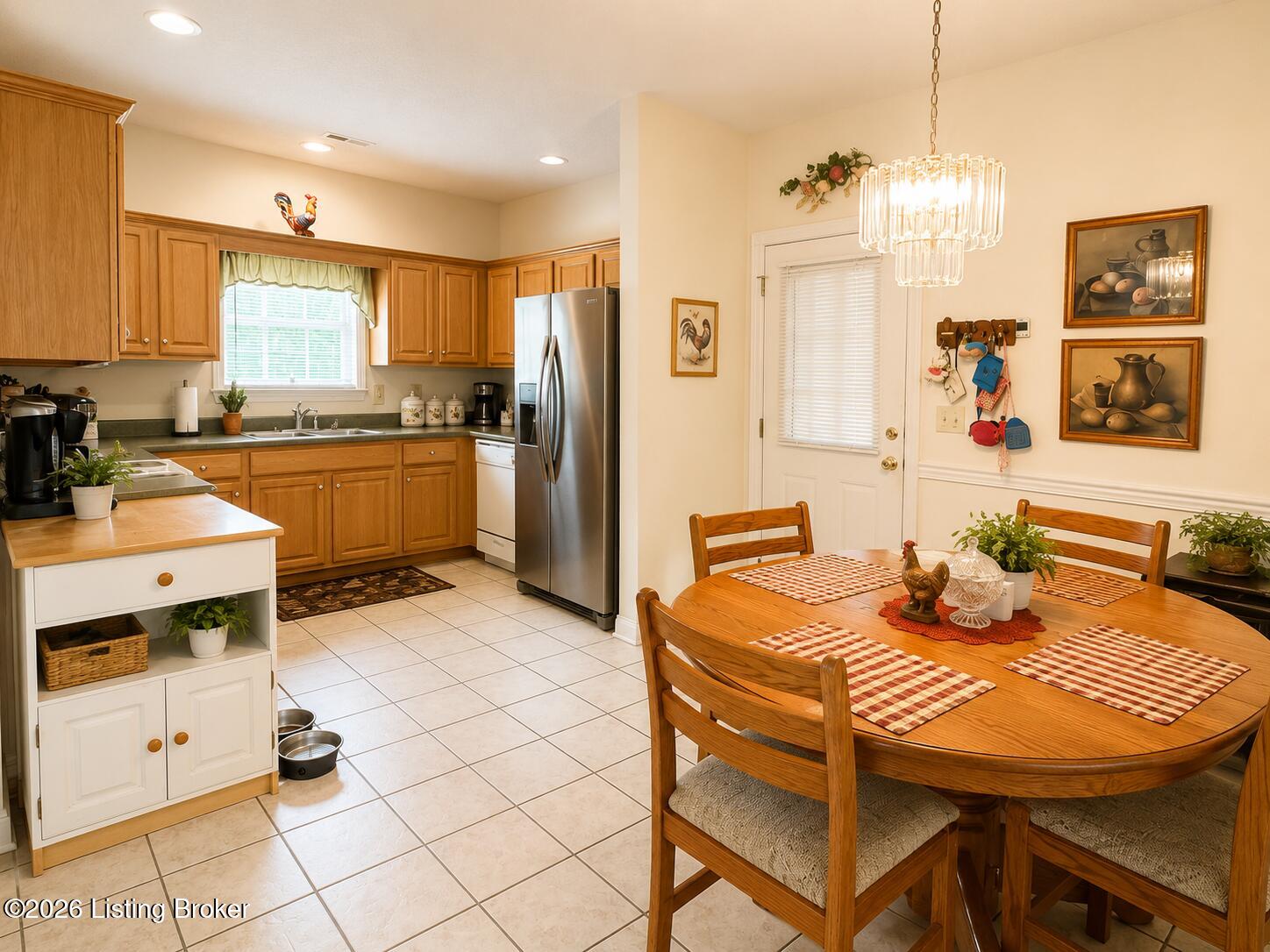 125 Wagon Trail Property Photo 6