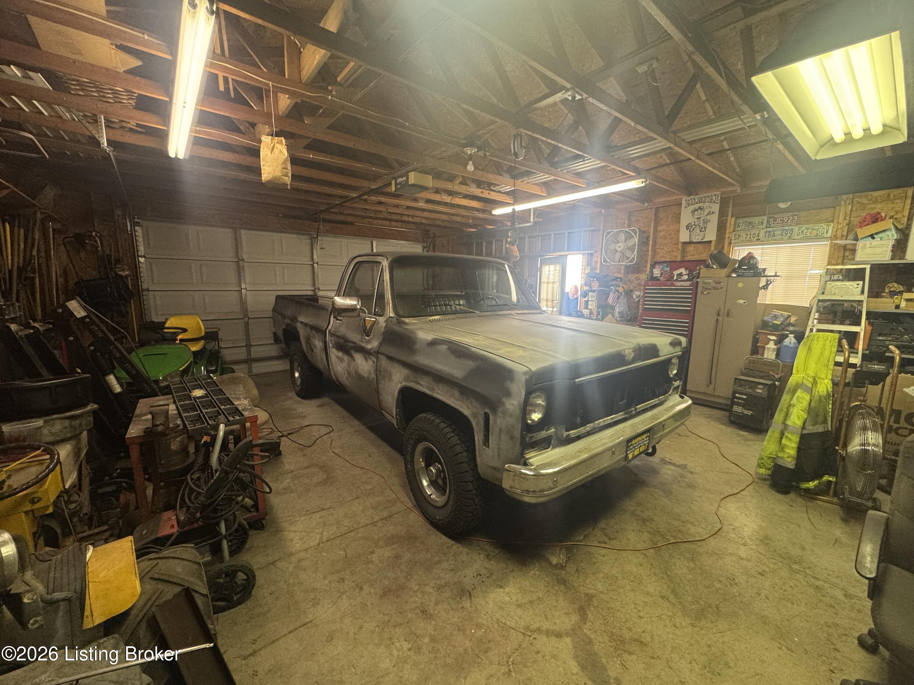 125 Wagon Trail Property Photo 25