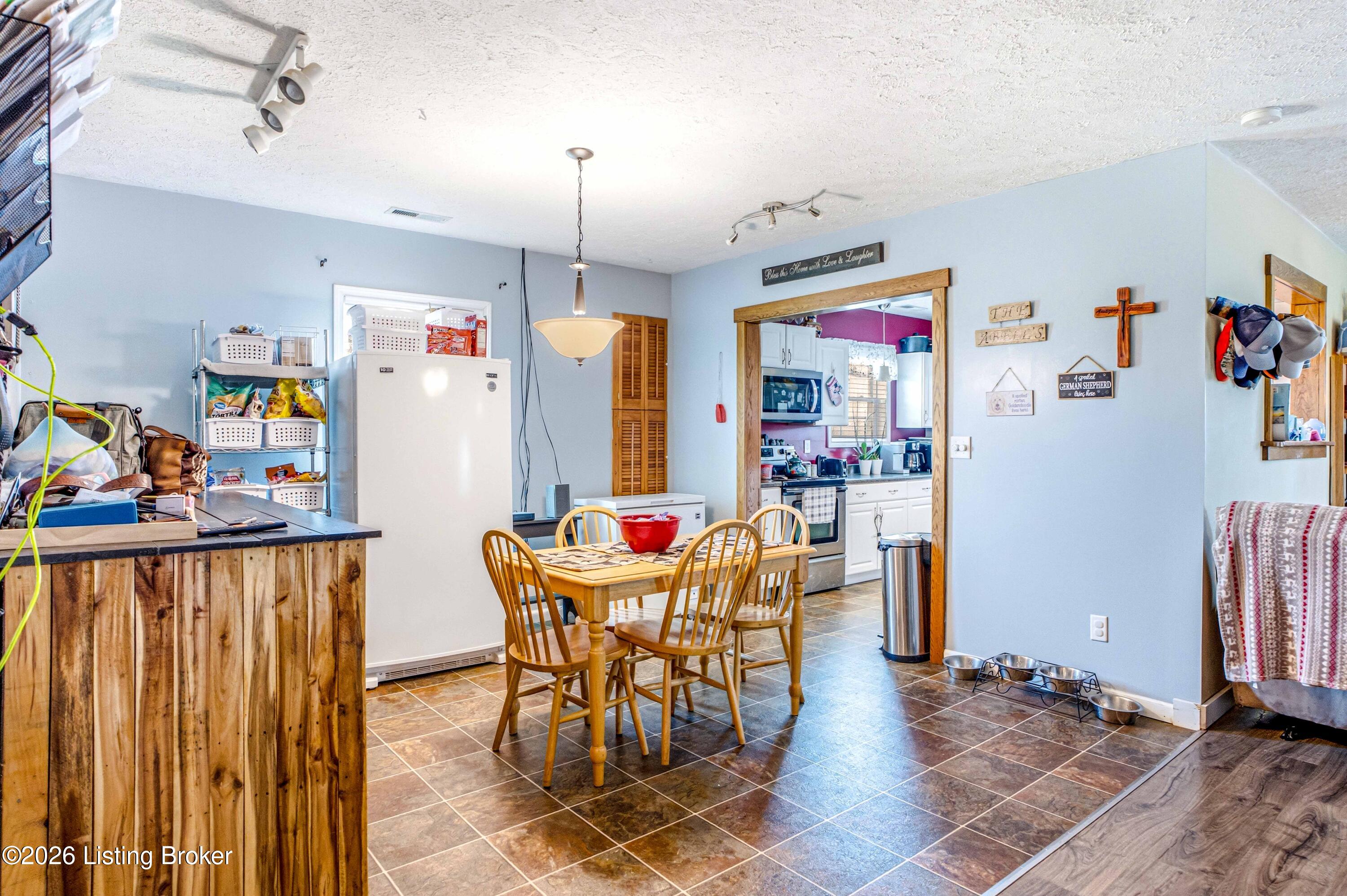 1629 Eveleigh Rd Property Photo 12