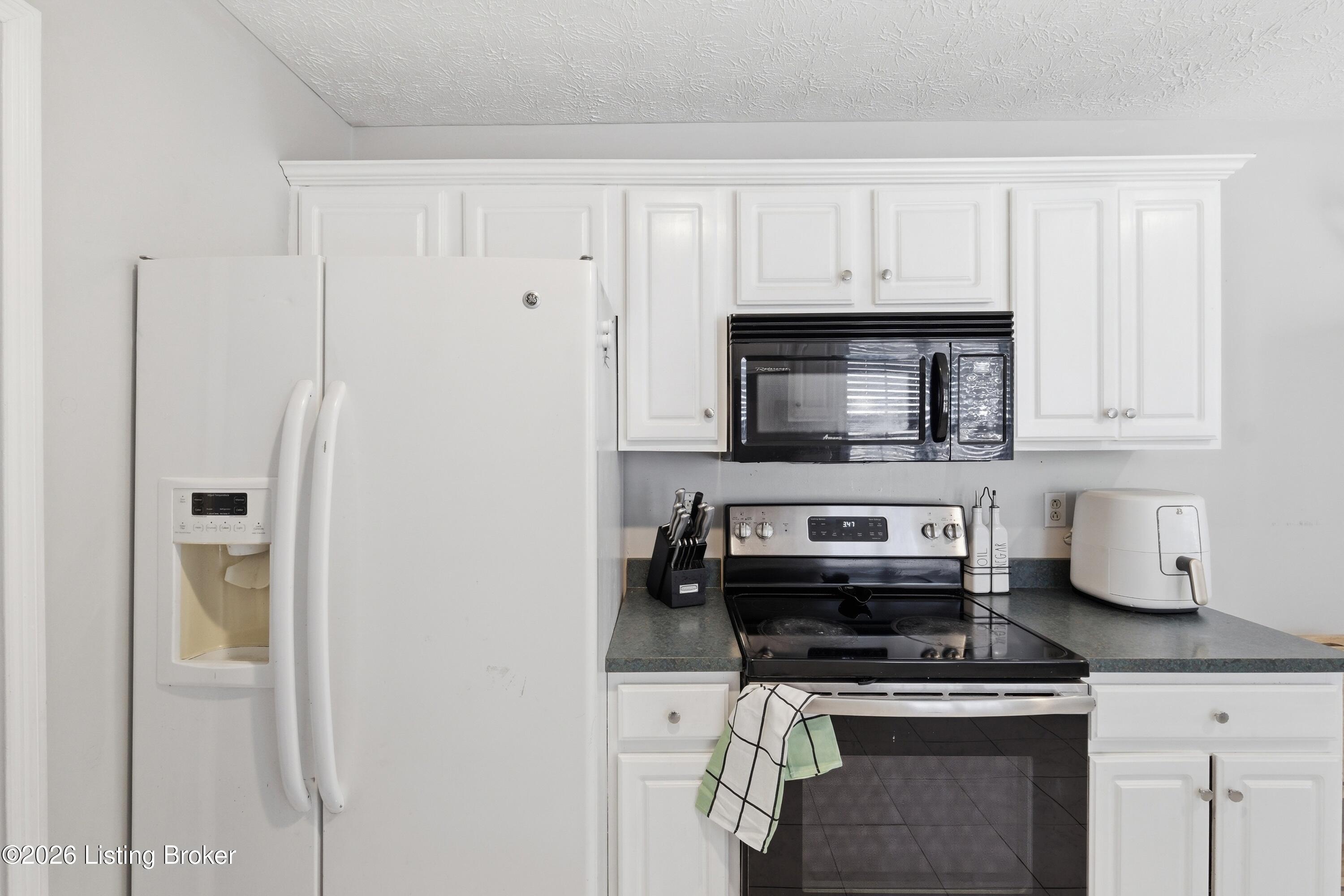 3028 Mason Way Property Photo 12
