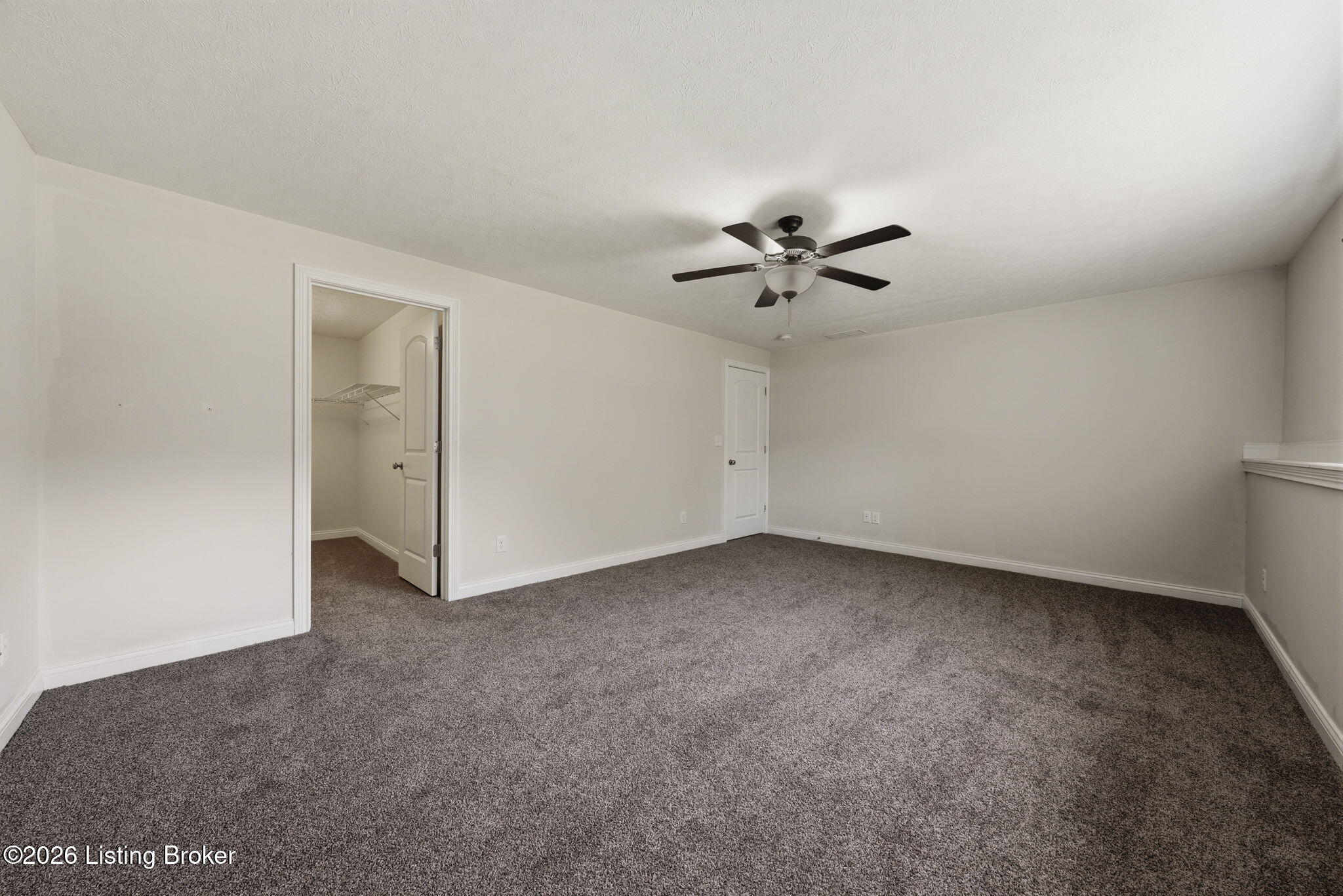 578 Deer Run Way Property Photo 32