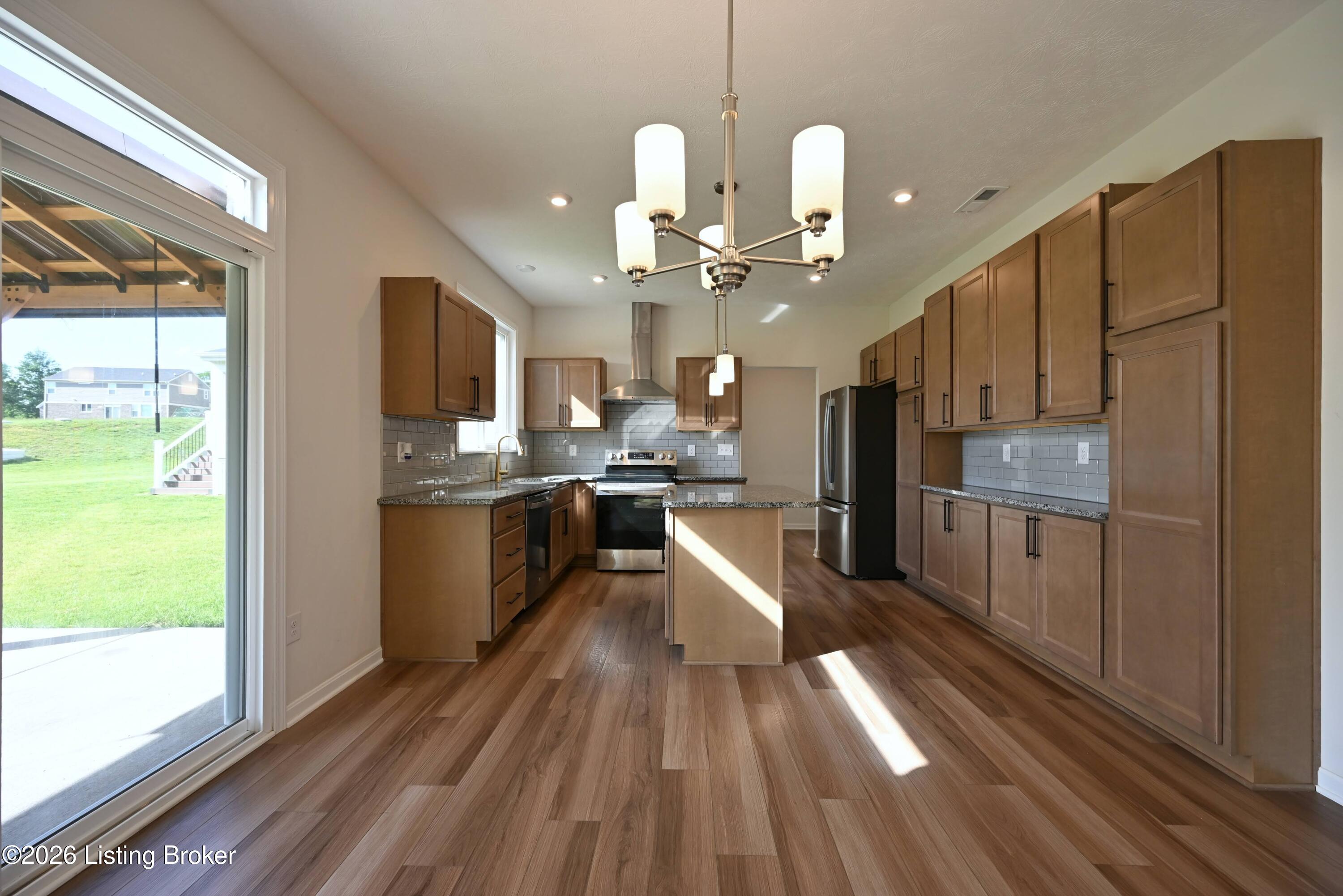 15806 Stonehouse Ct Property Photo 1