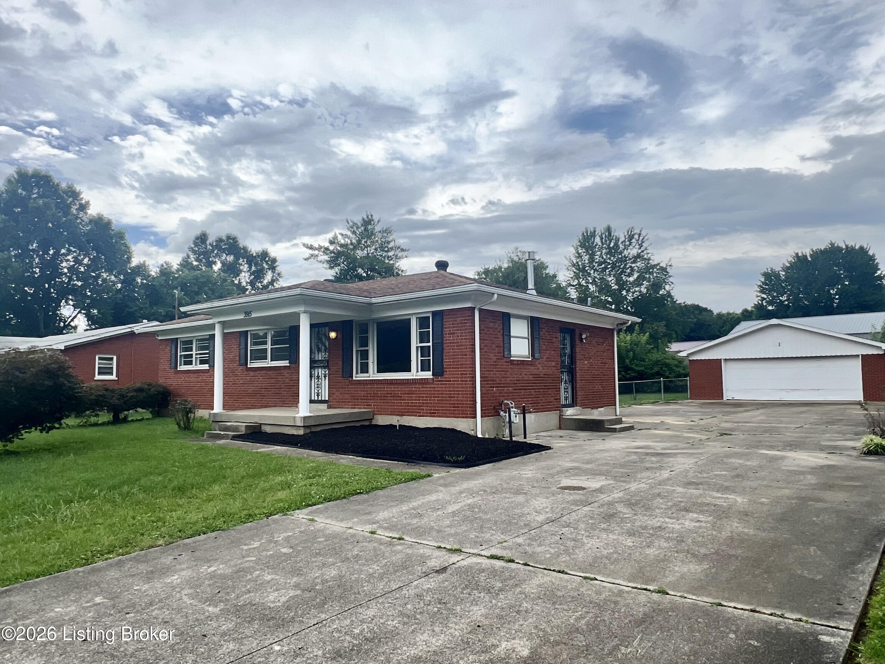 3915 Lovin Ct Property Photo 1