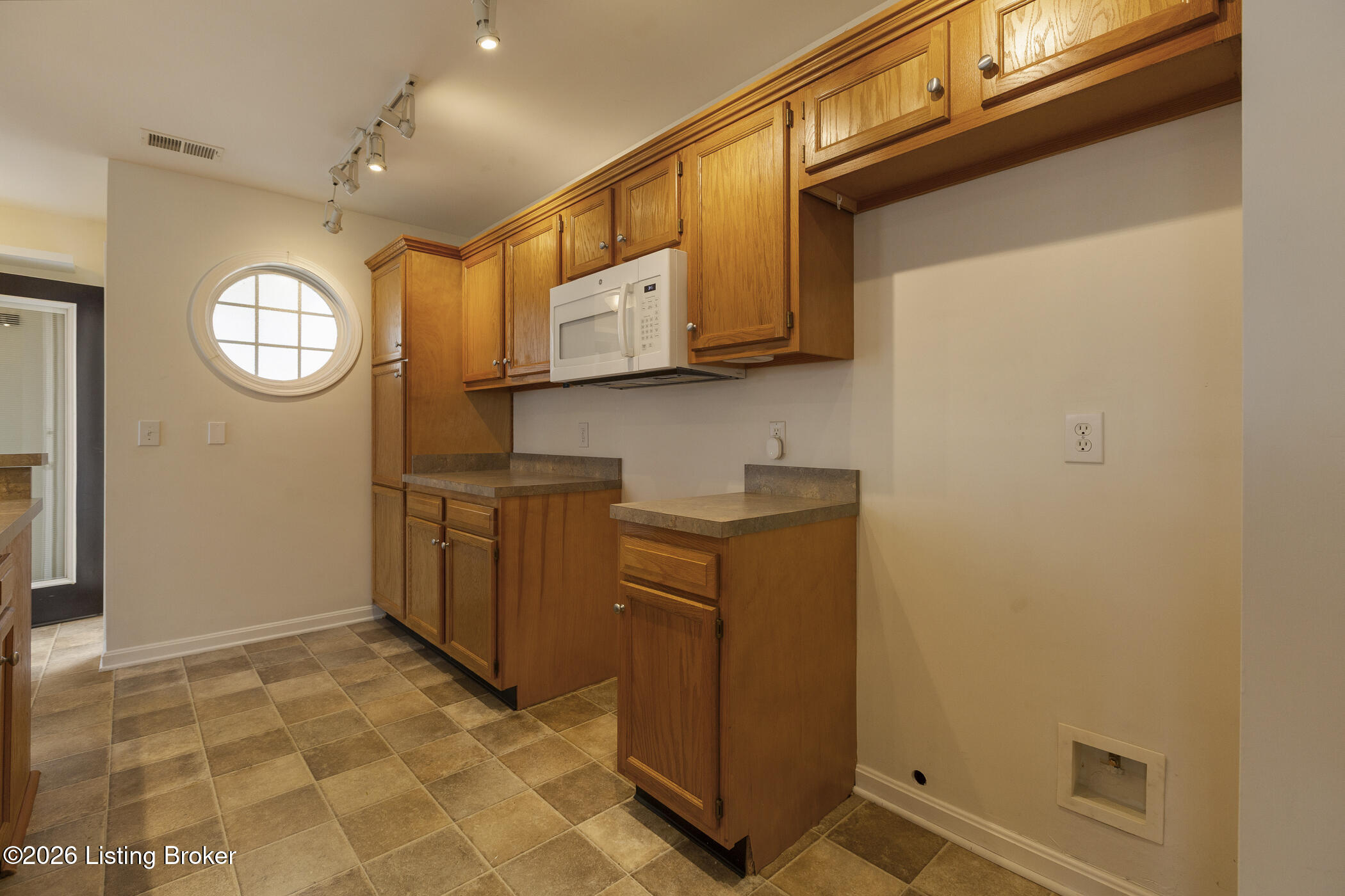 6516 Brook Bend Way 133 Property Photo 14