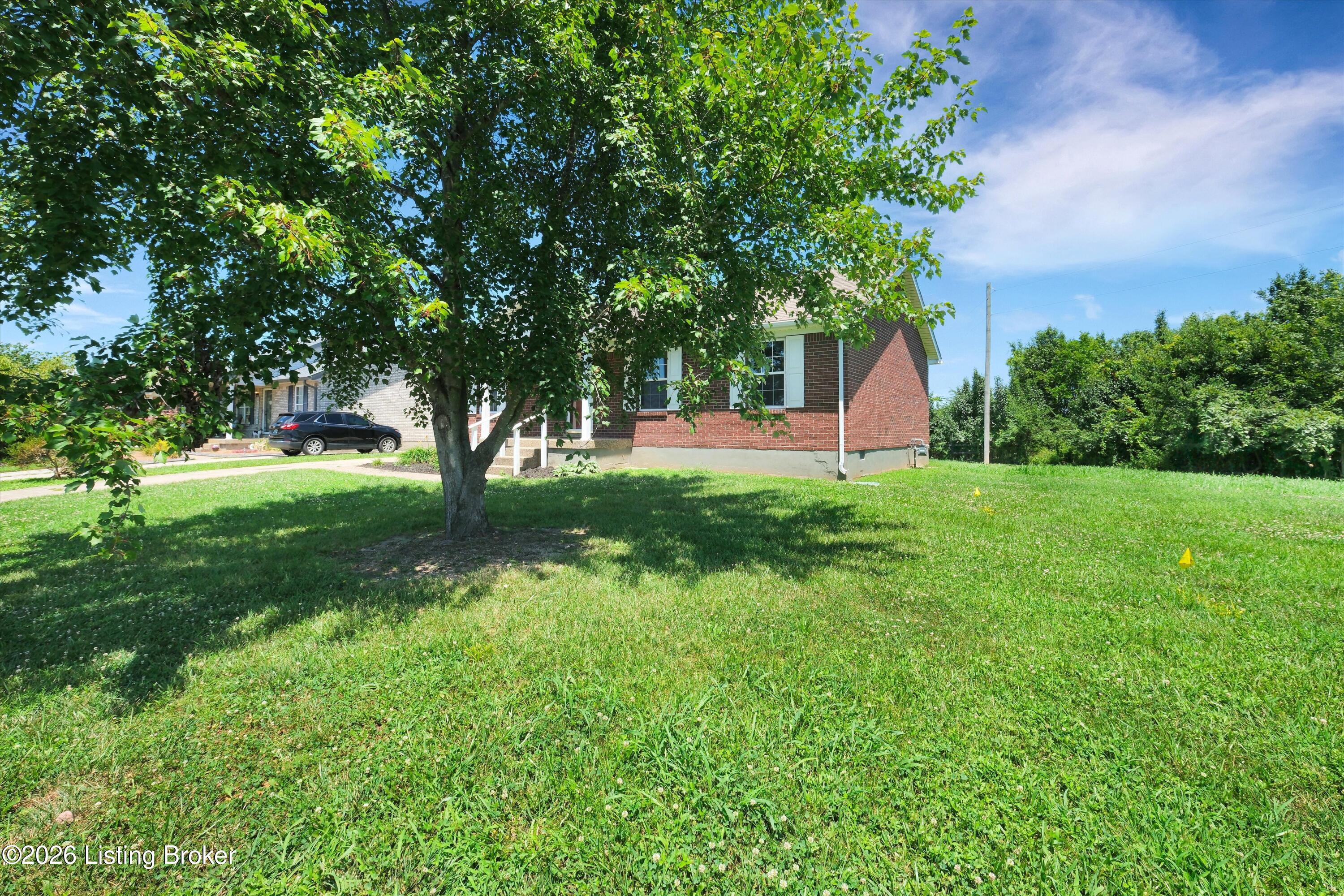 286 Tecumseh Dr Property Photo 37