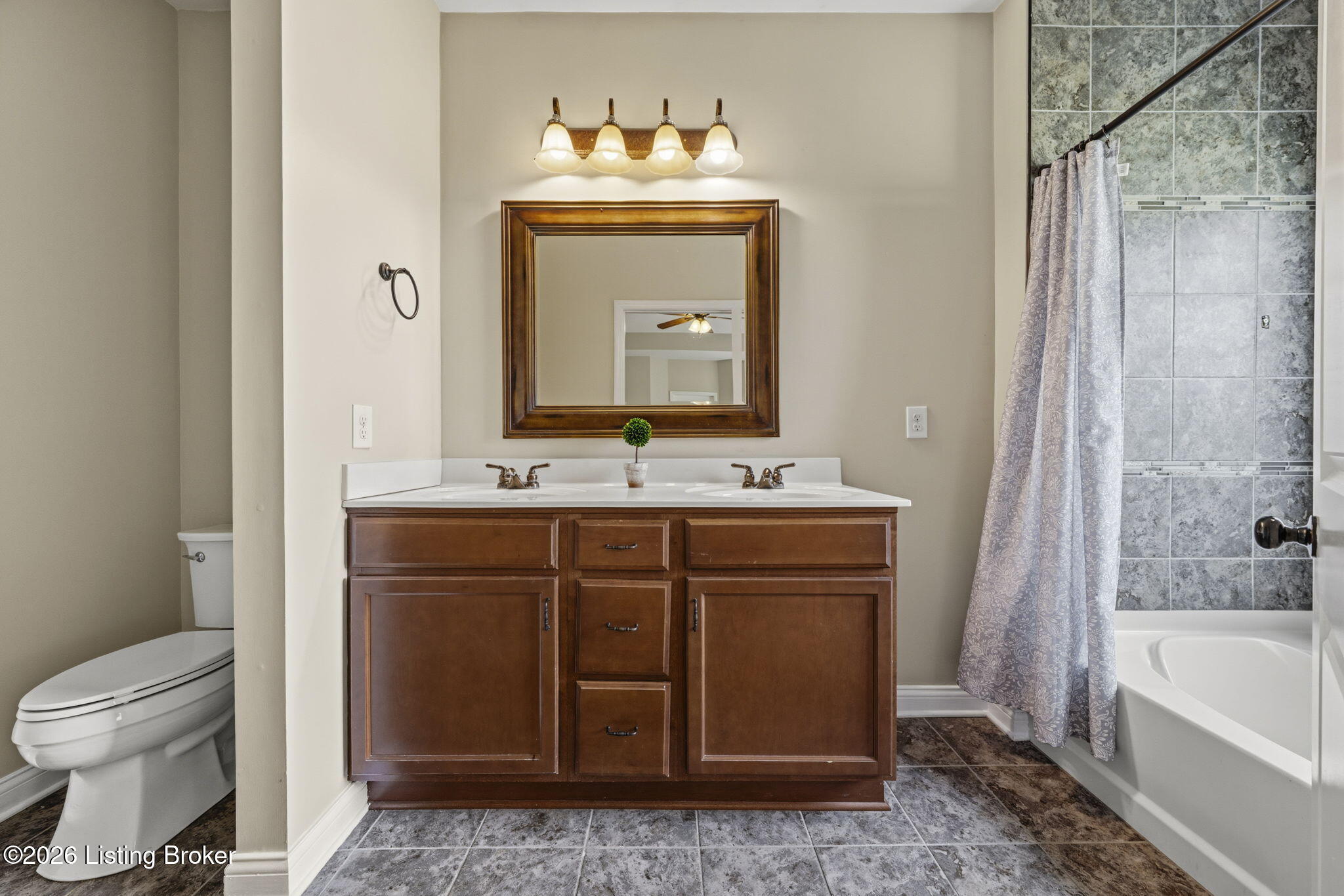 517 Concord Grape Way Property Photo 18