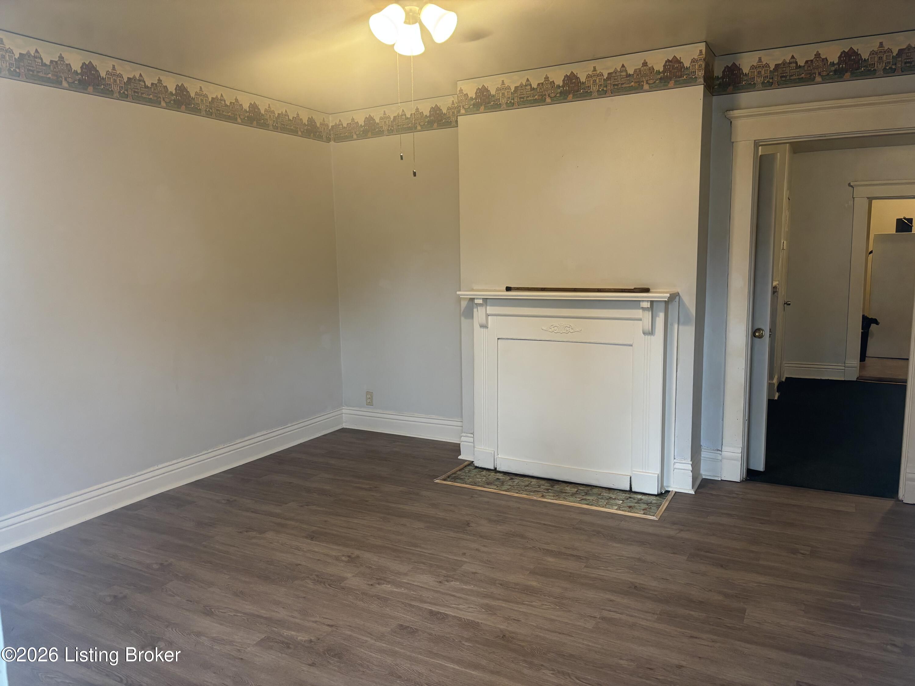 1455 Hazel St Property Photo 3