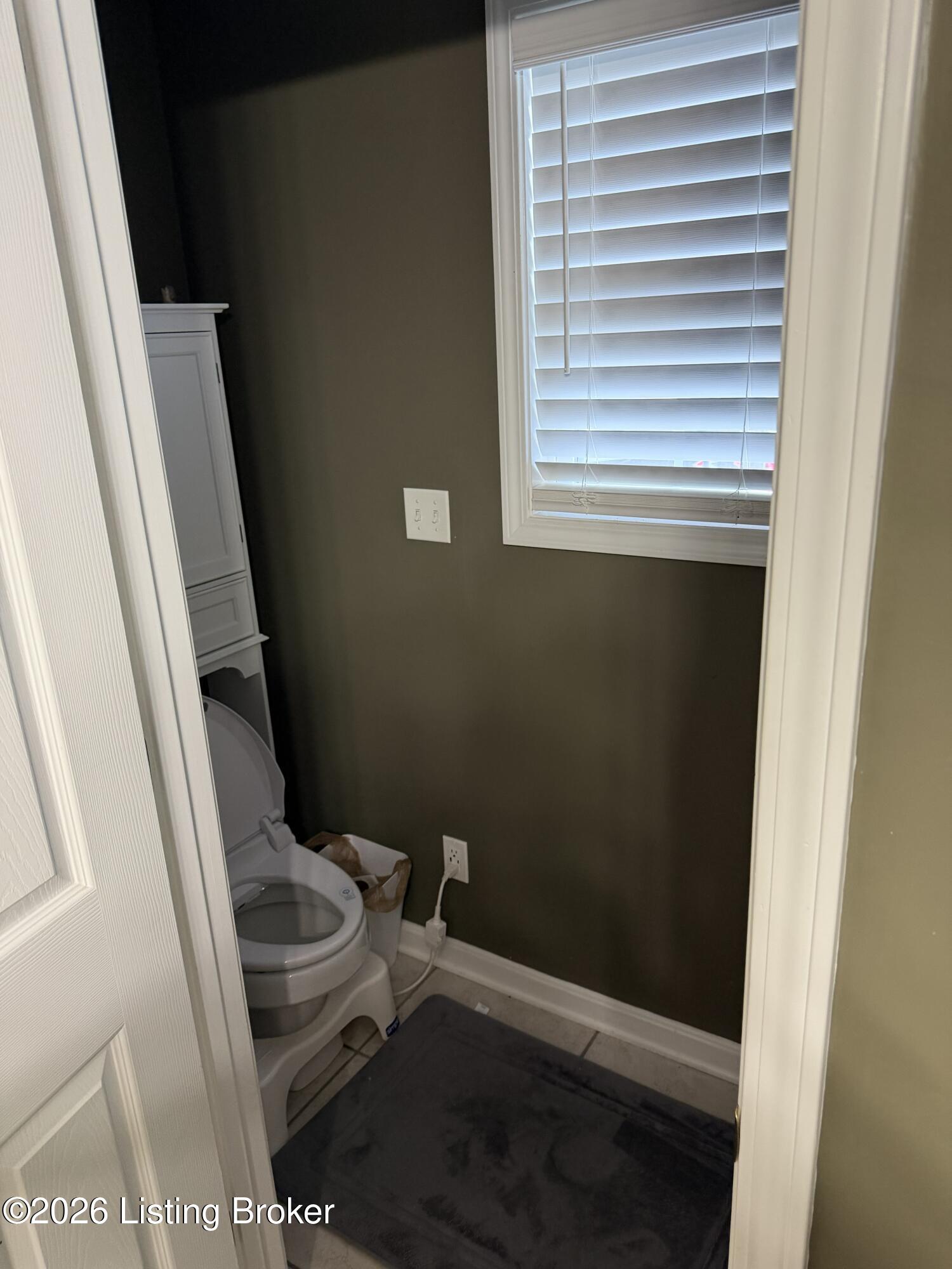 190 W Ridgeway Dr Property Photo 40