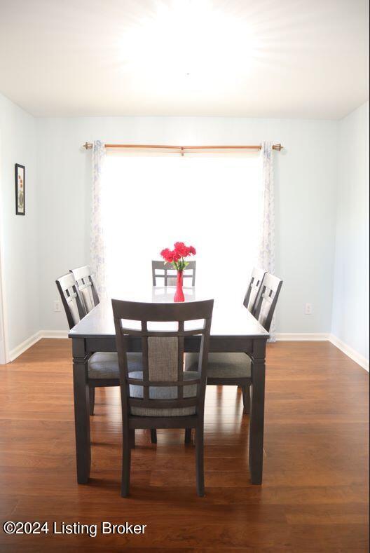 10129 Spring Gate Dr Property Photo 6