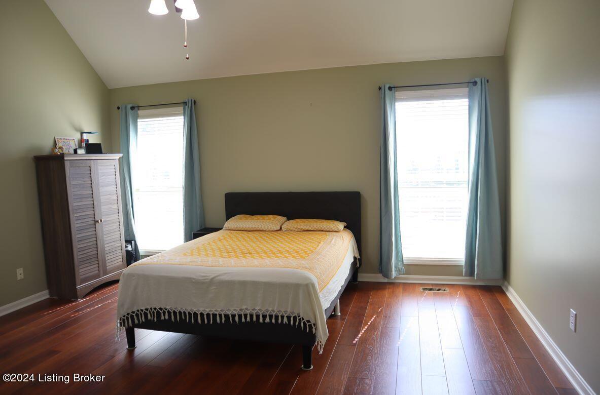 10129 Spring Gate Dr Property Photo 13