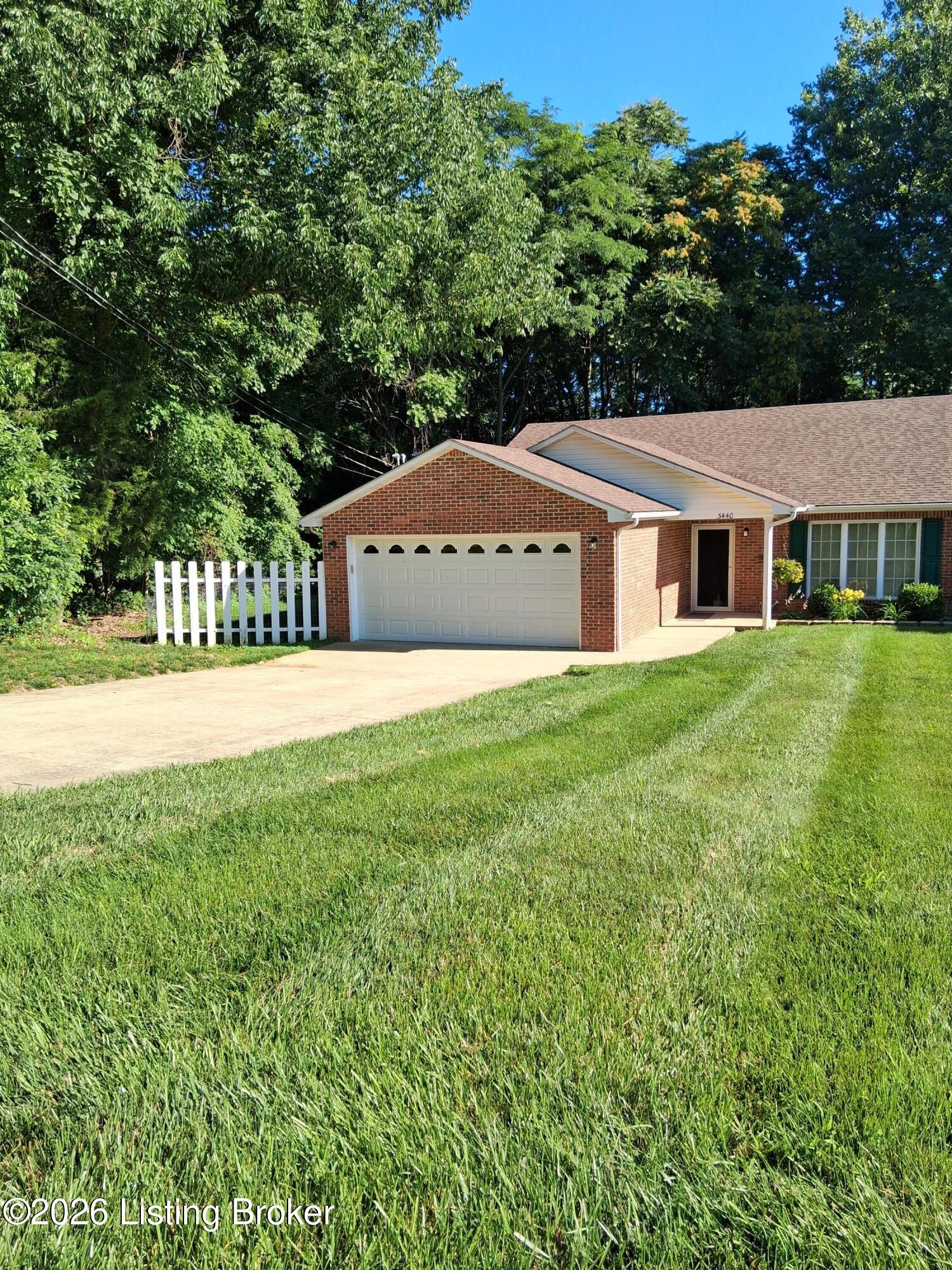 3440 Doe Valley Pkwy Property Photo 2