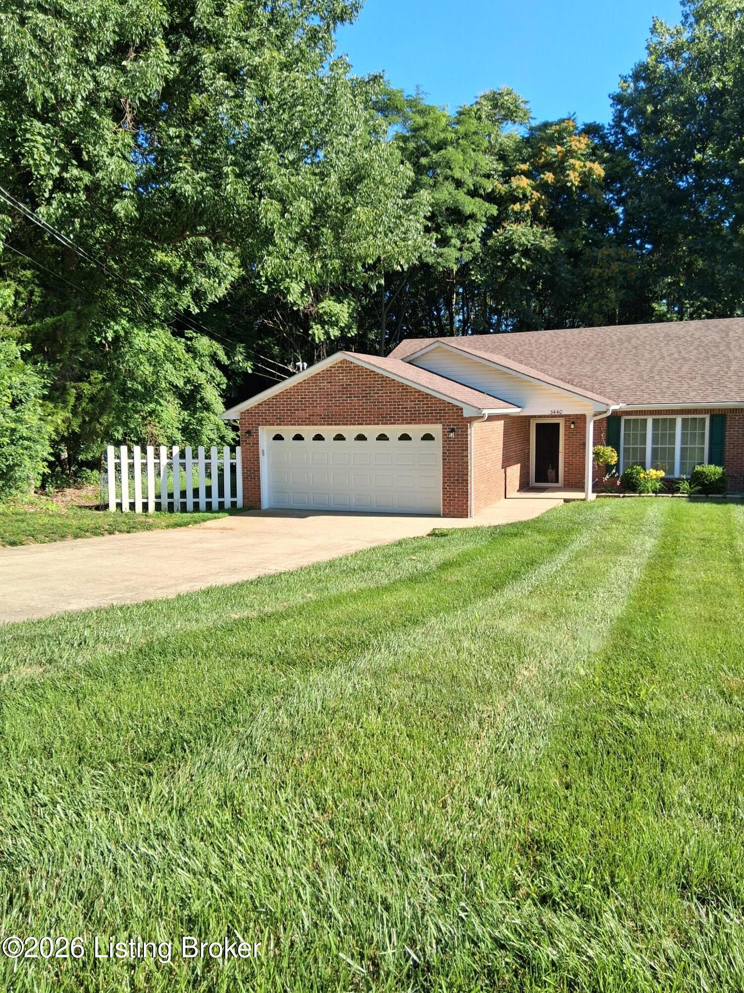 3440 Doe Valley Pkwy Property Photo 4