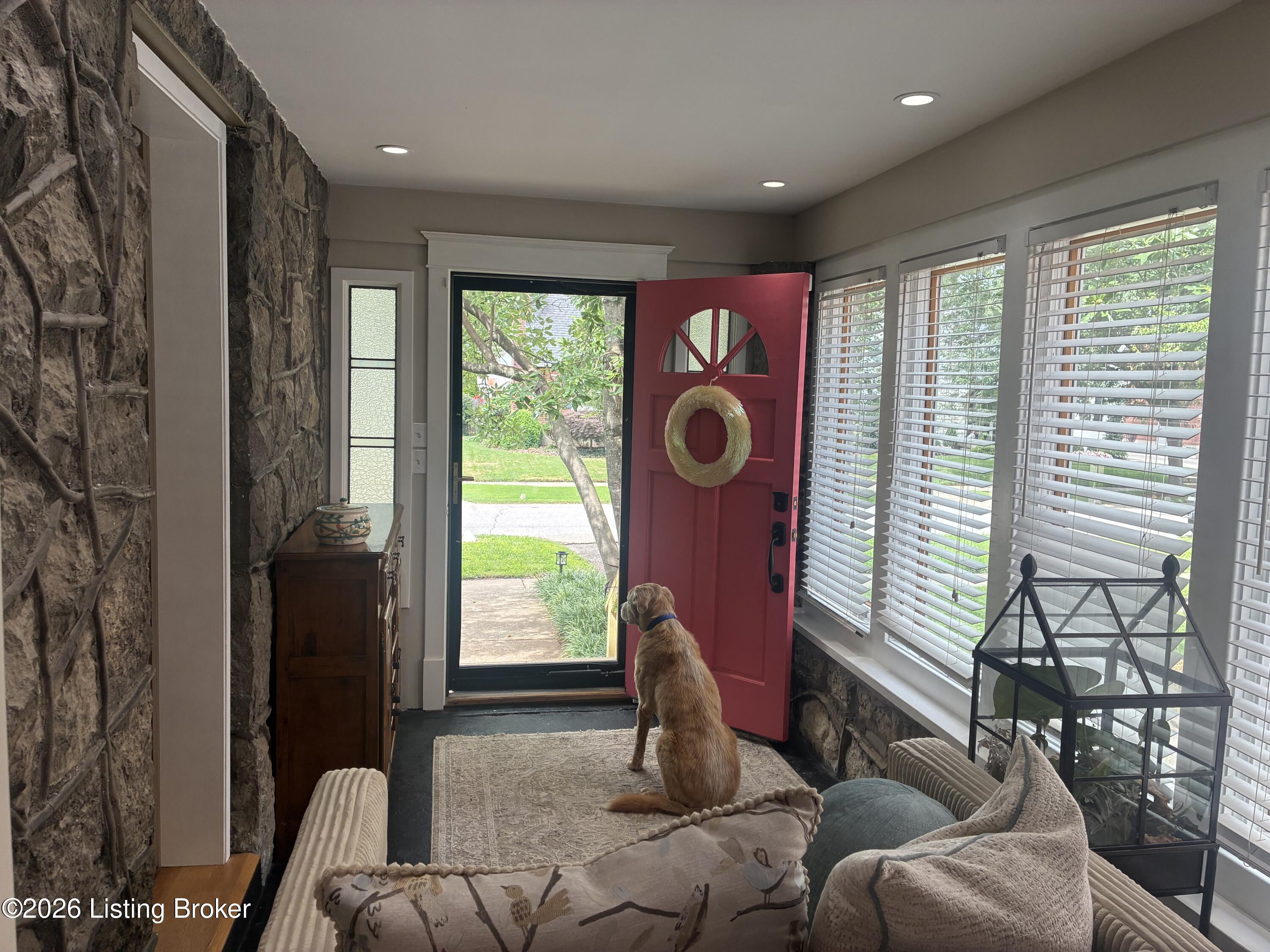 419 Wendover Ave Property Photo 2