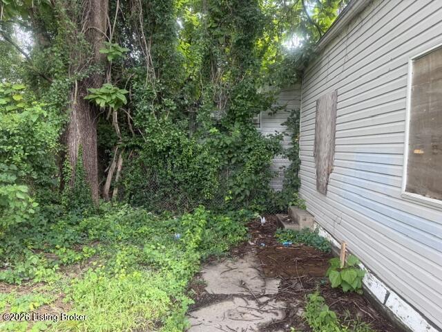 666 S 24th St Property Photo 5