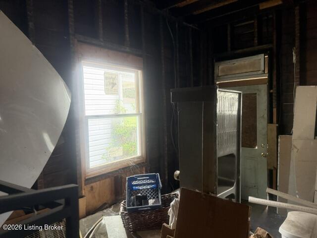 666 S 24th St Property Photo 8