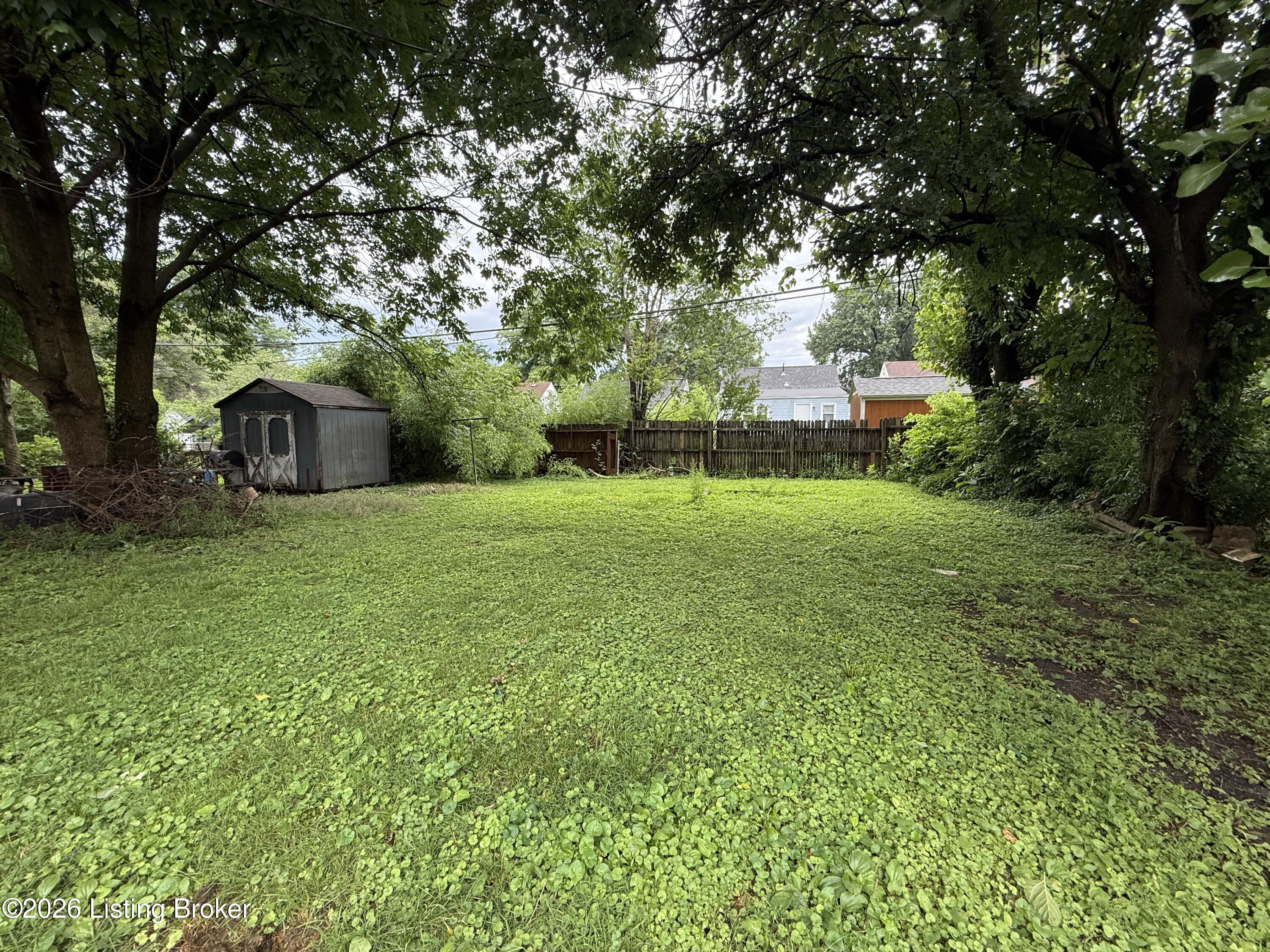 1424 Lillian Ave Property Photo 11