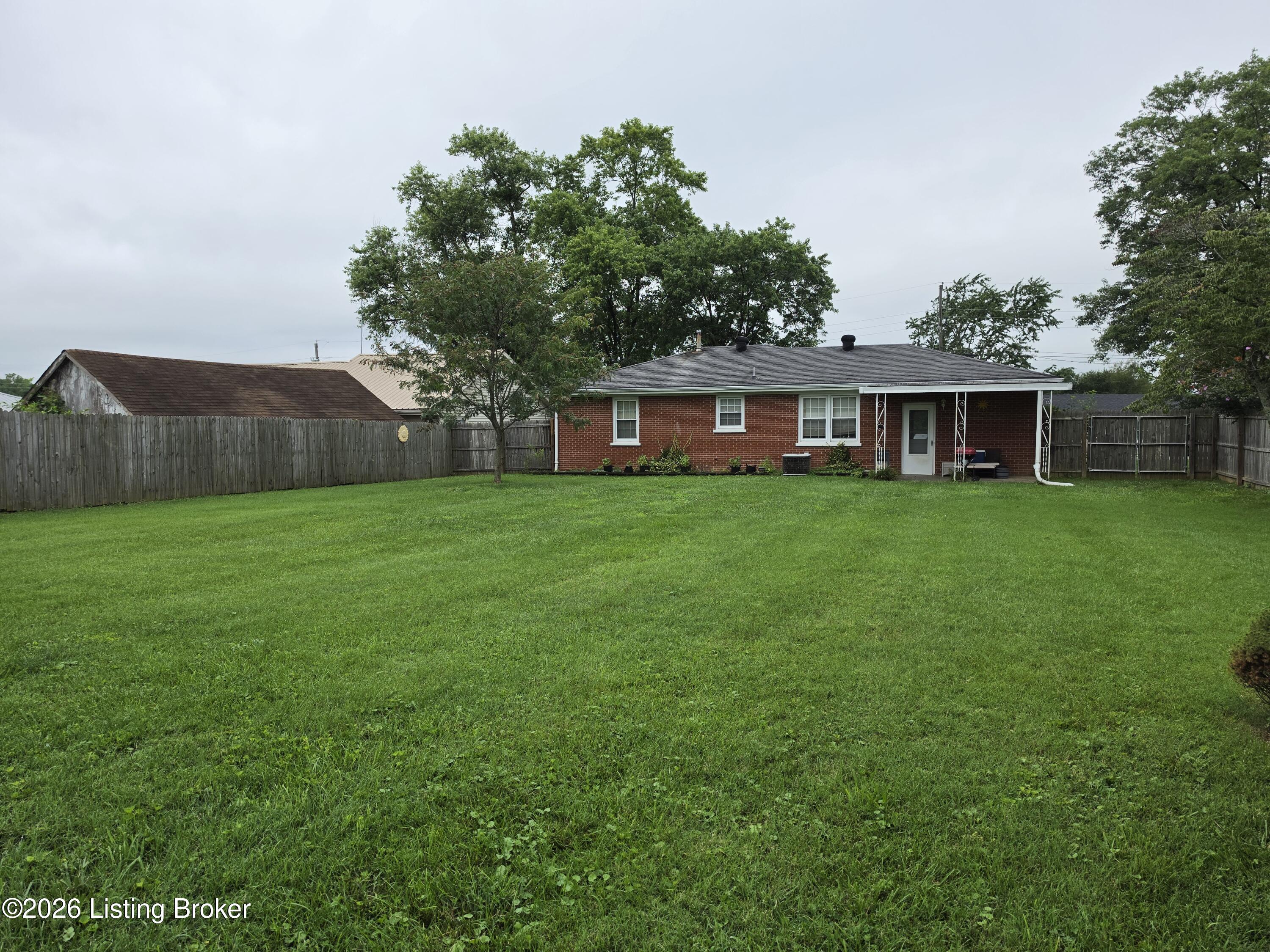105 Greenhill Dr Property Photo 21