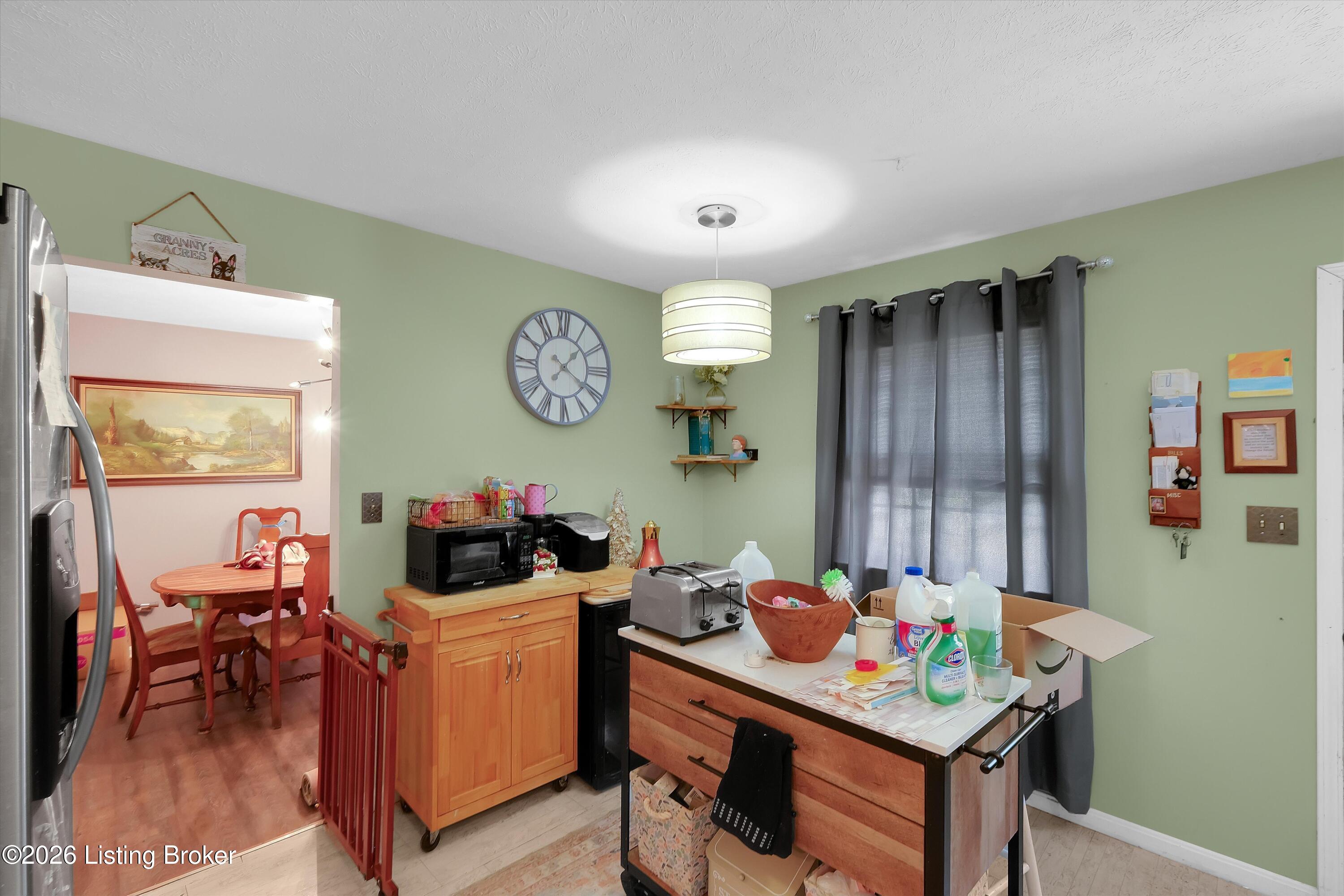 11020 Elda Dr Property Photo 8