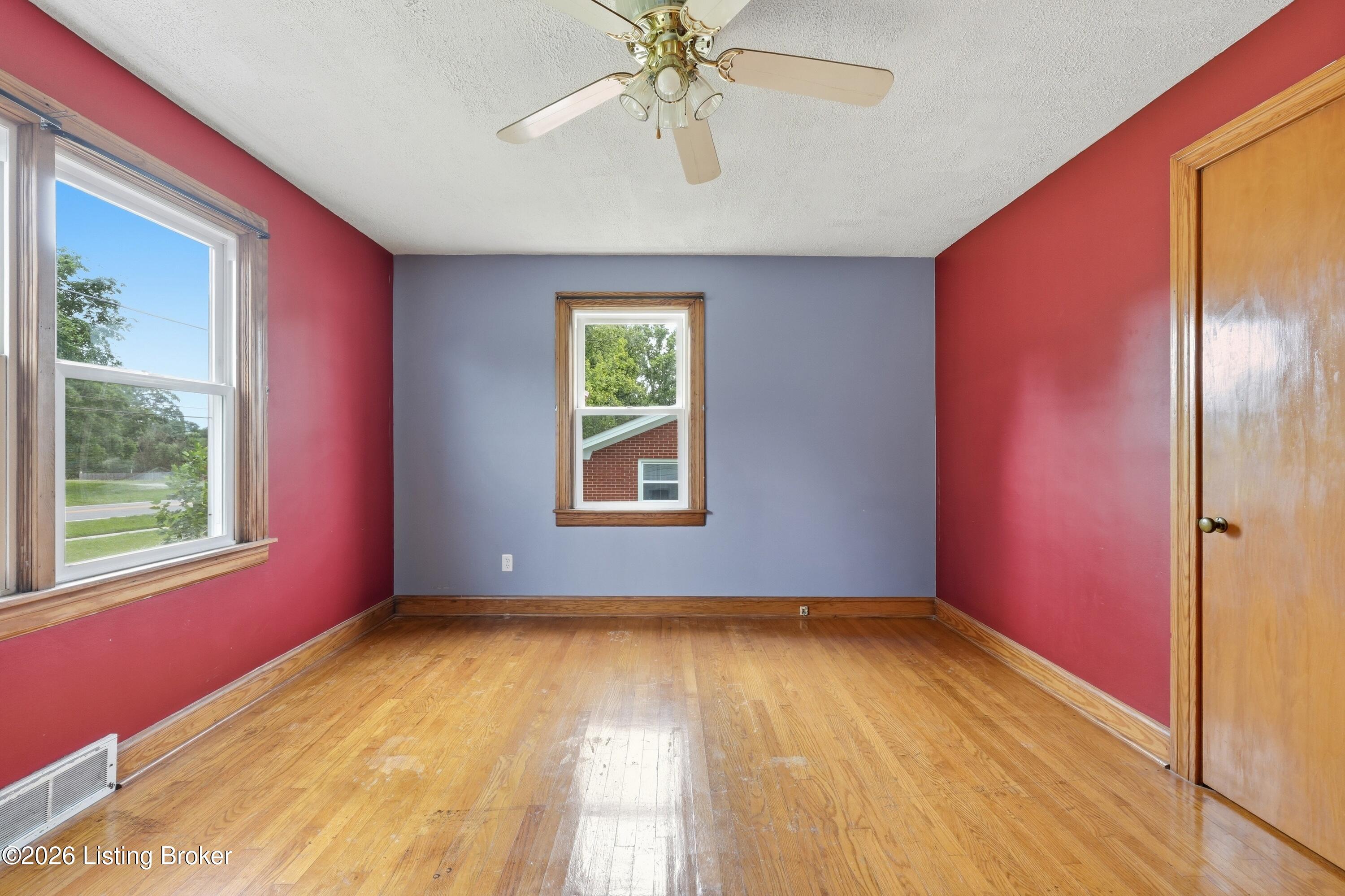 671 Main St Property Photo 11
