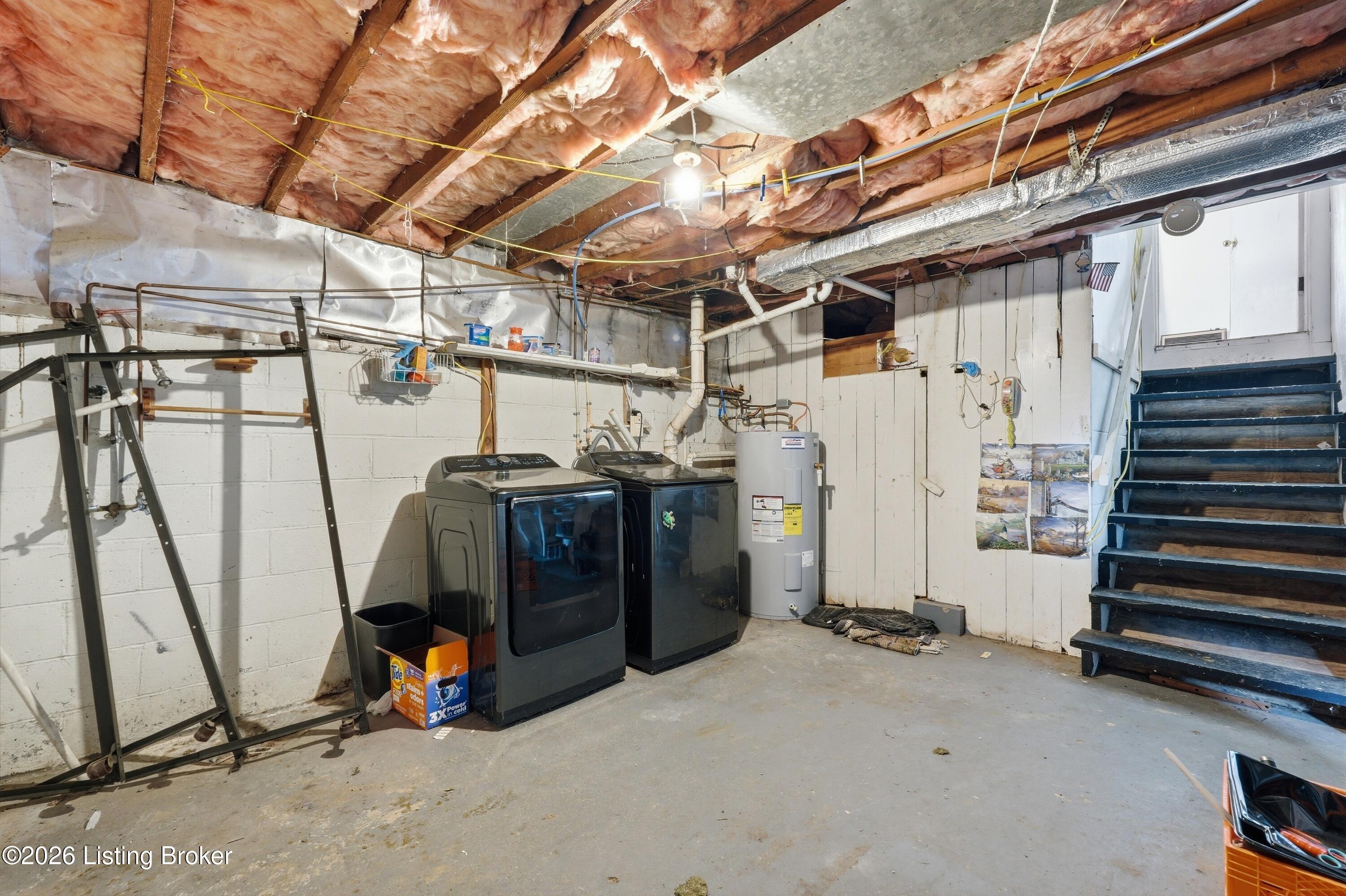 671 Main St Property Photo 15