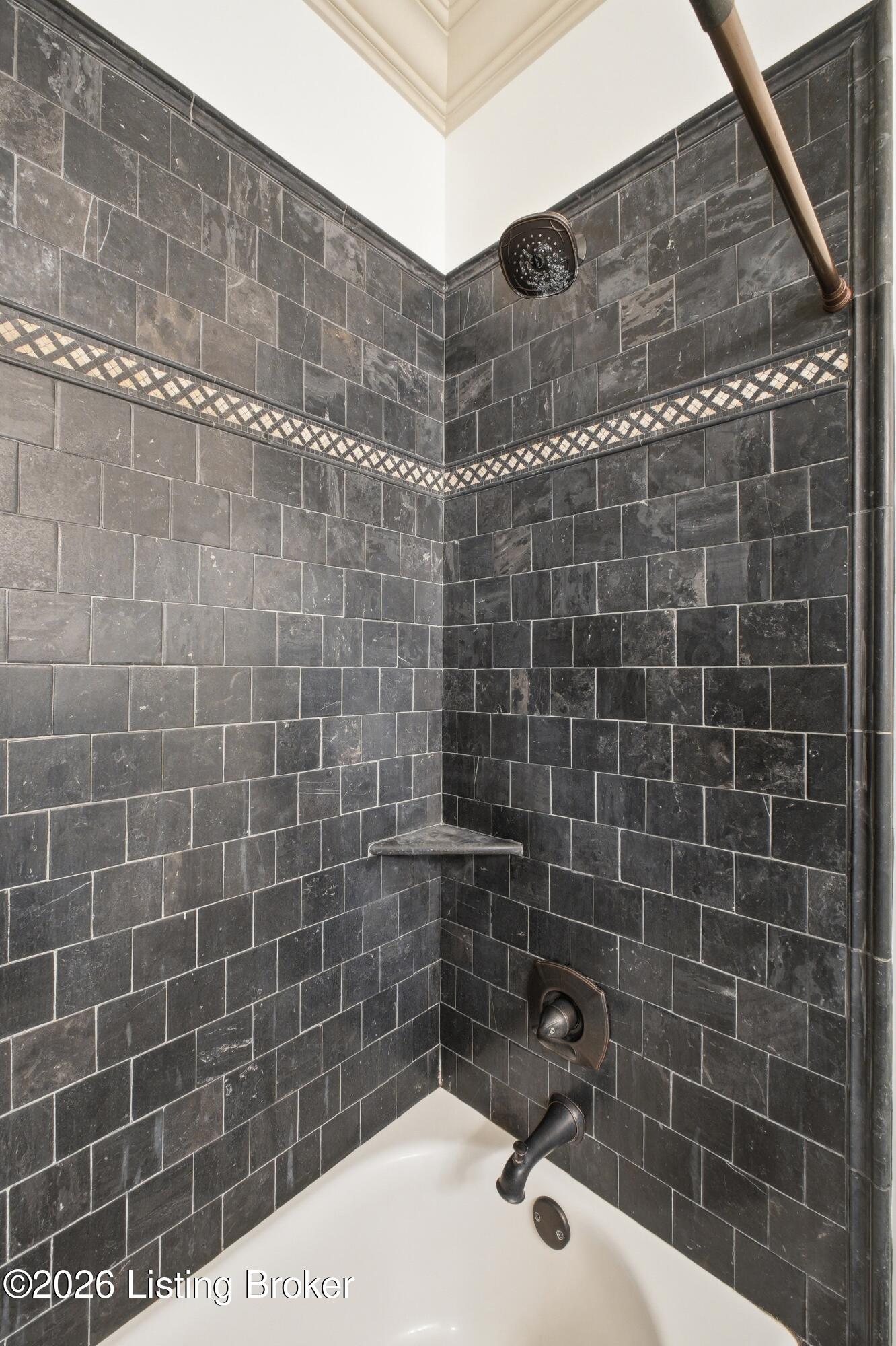 13401 Longwood Ln Property Photo 47