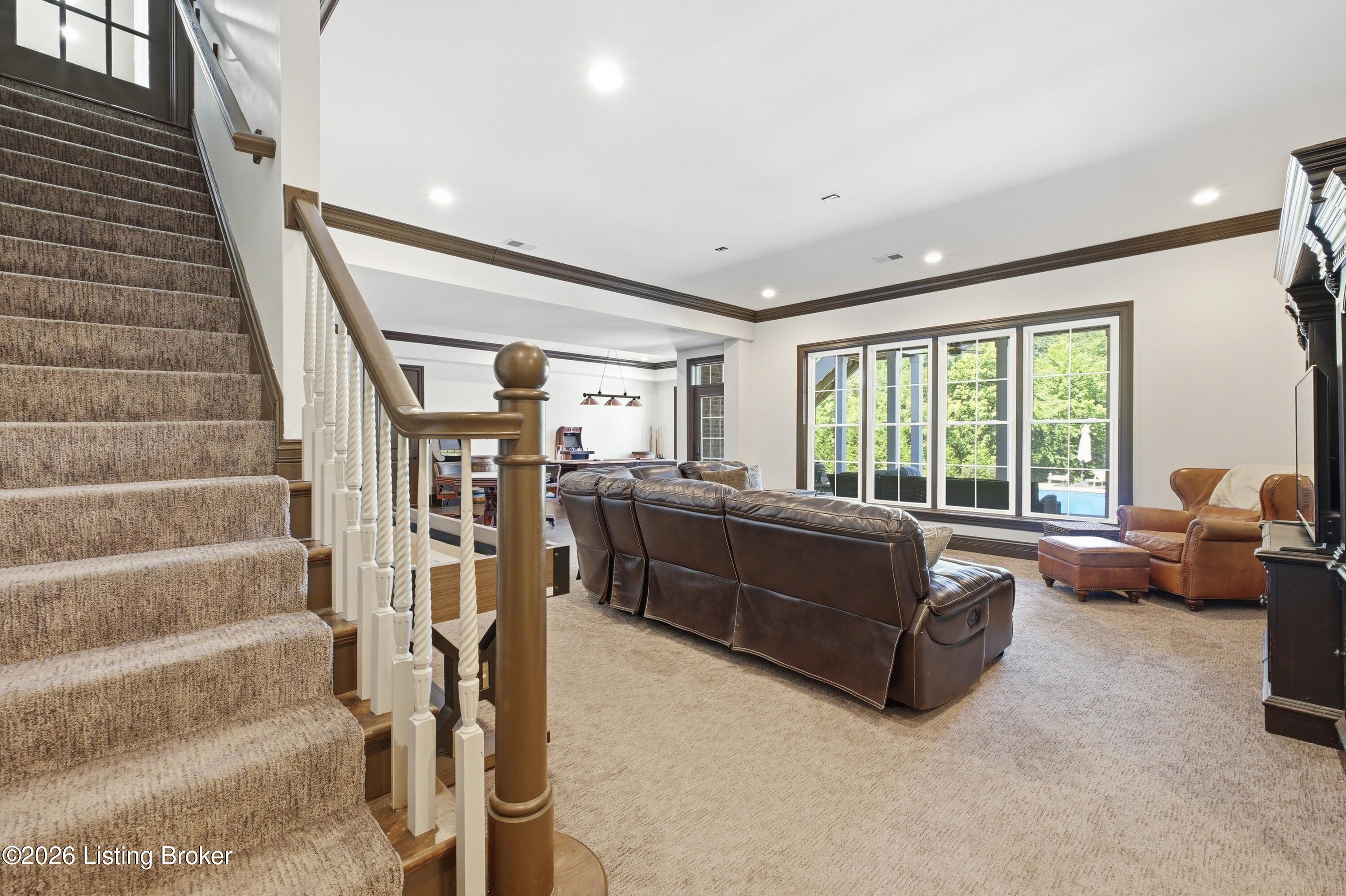 13401 Longwood Ln Property Photo 55