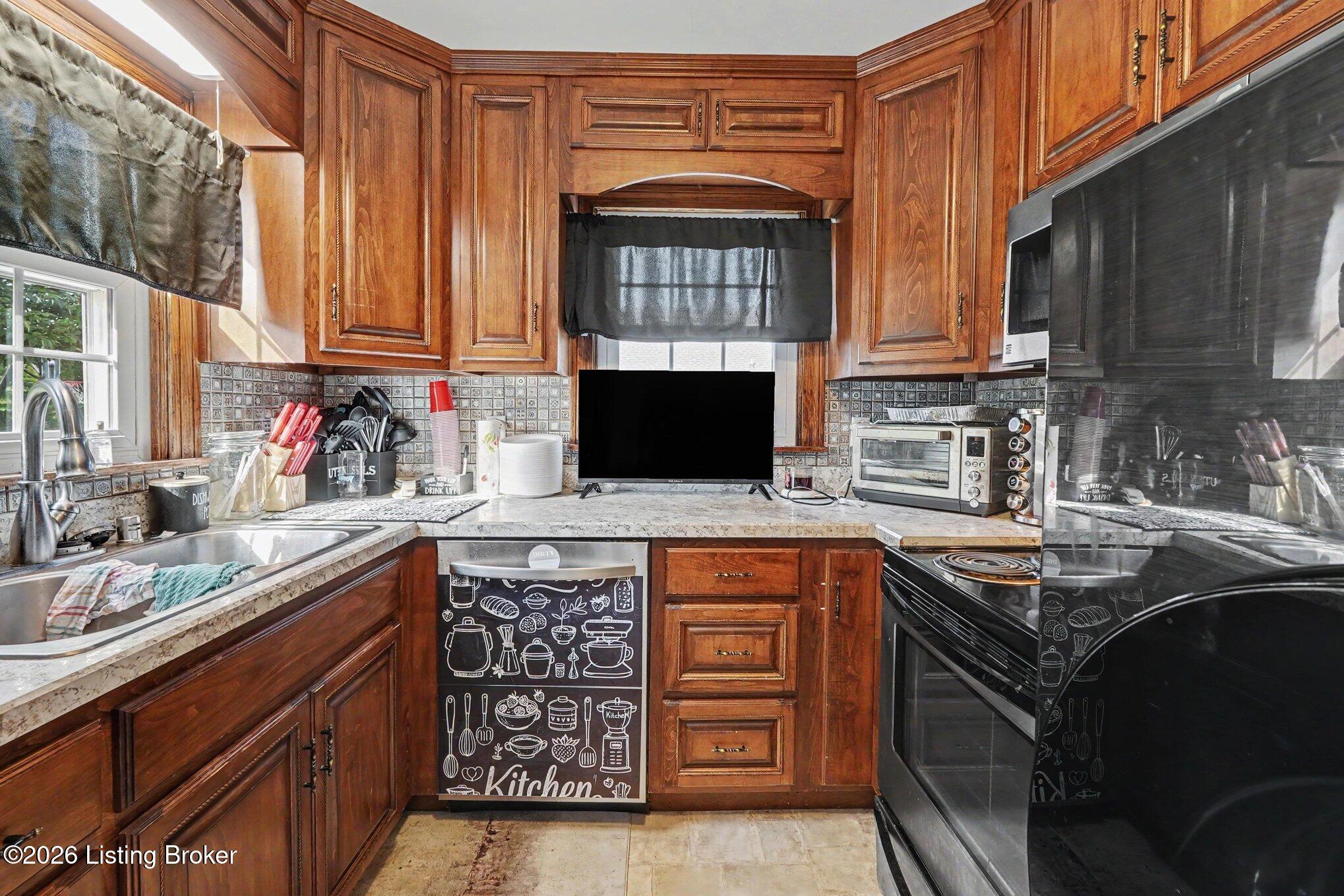 217 N Mantle Ave Property Photo 9