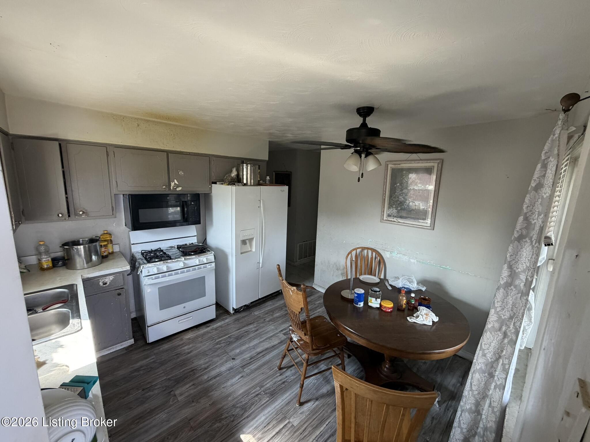 3607 Little John Ct Property Photo 3