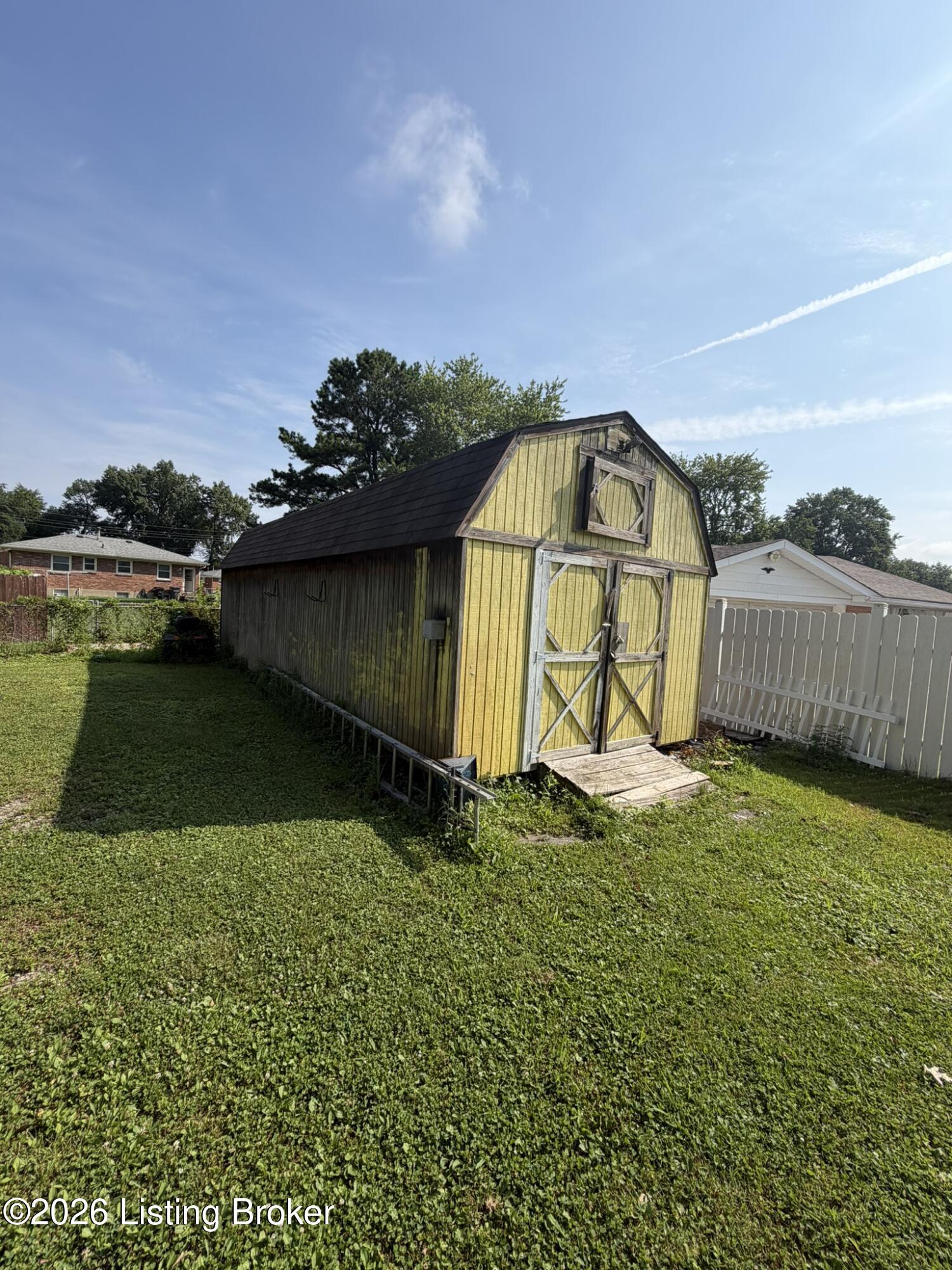 3607 Little John Ct Property Photo 4