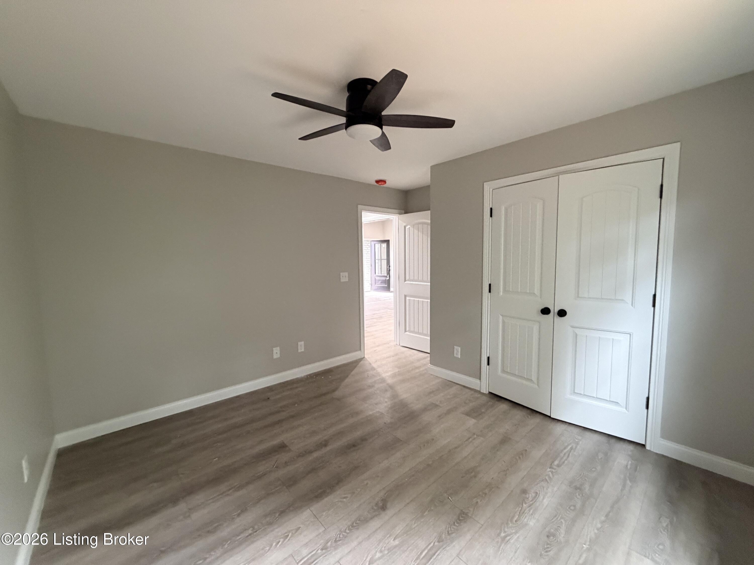 186 New Orleans Ct Property Photo 14