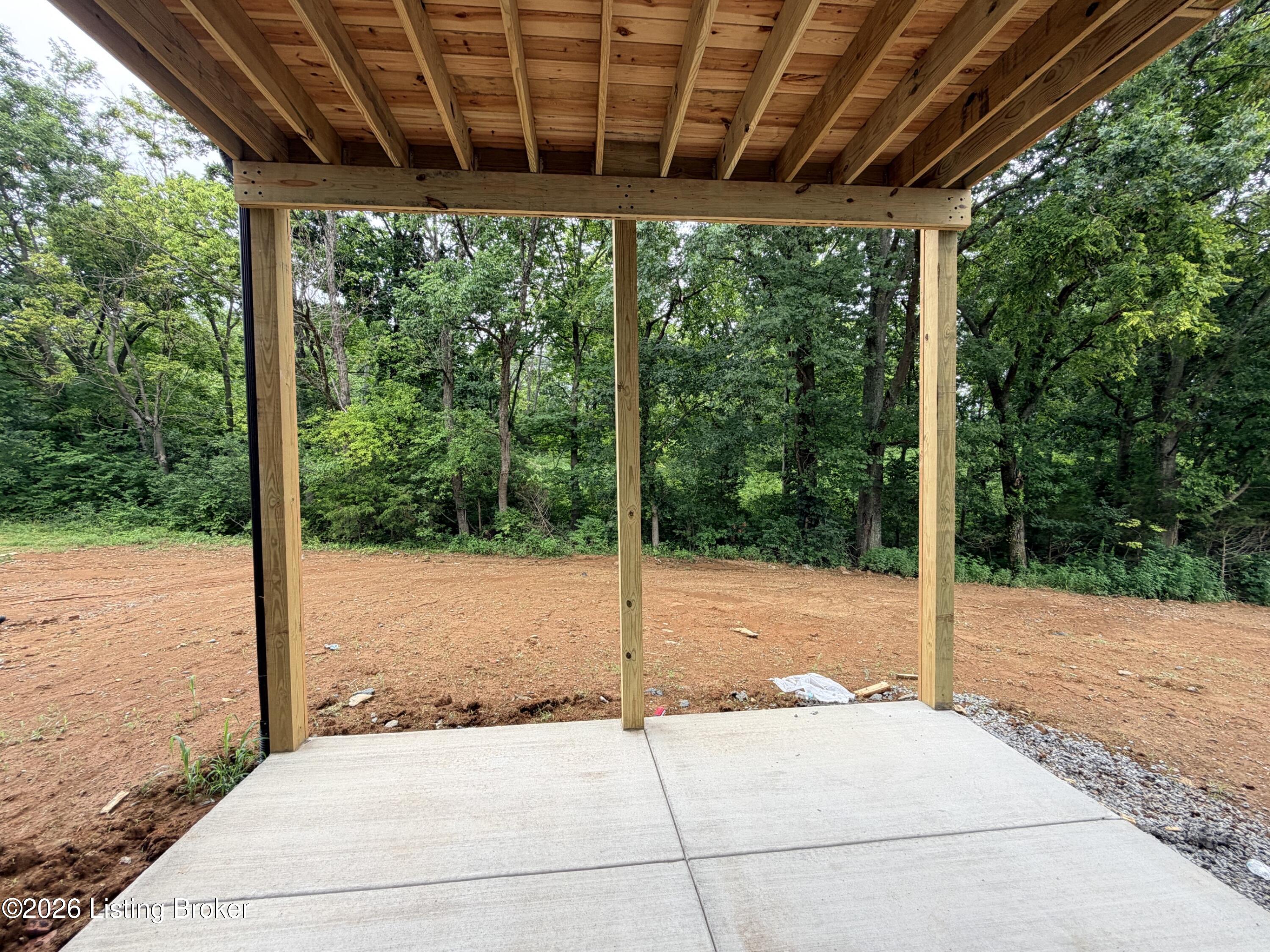 186 New Orleans Ct Property Photo 16