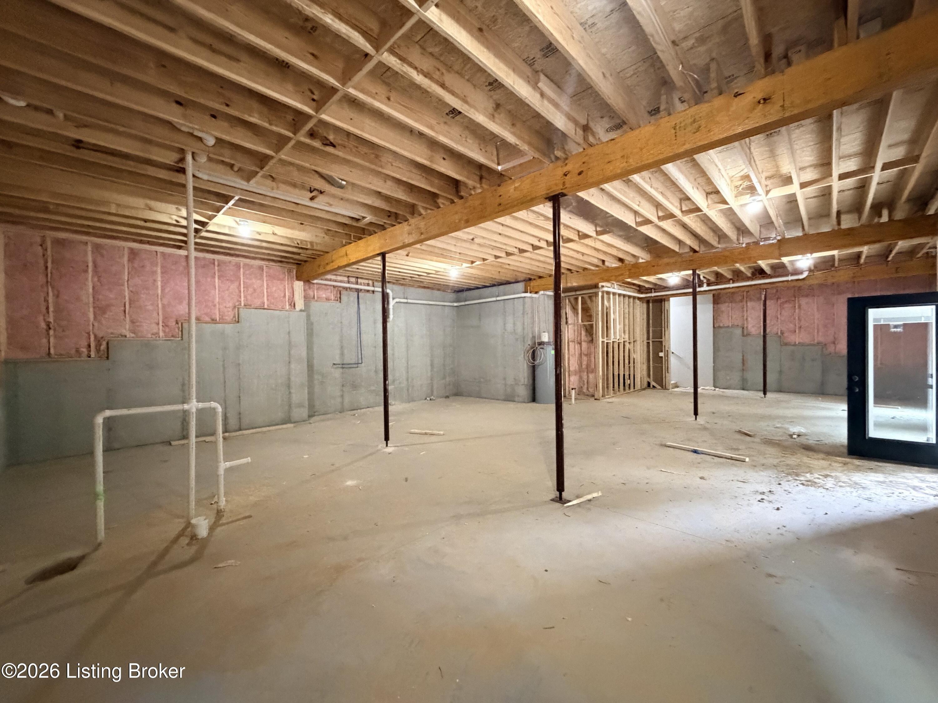 186 New Orleans Ct Property Photo 17