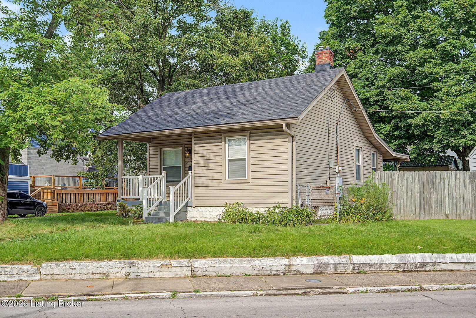 2006 Bradley Ave Property Photo 30
