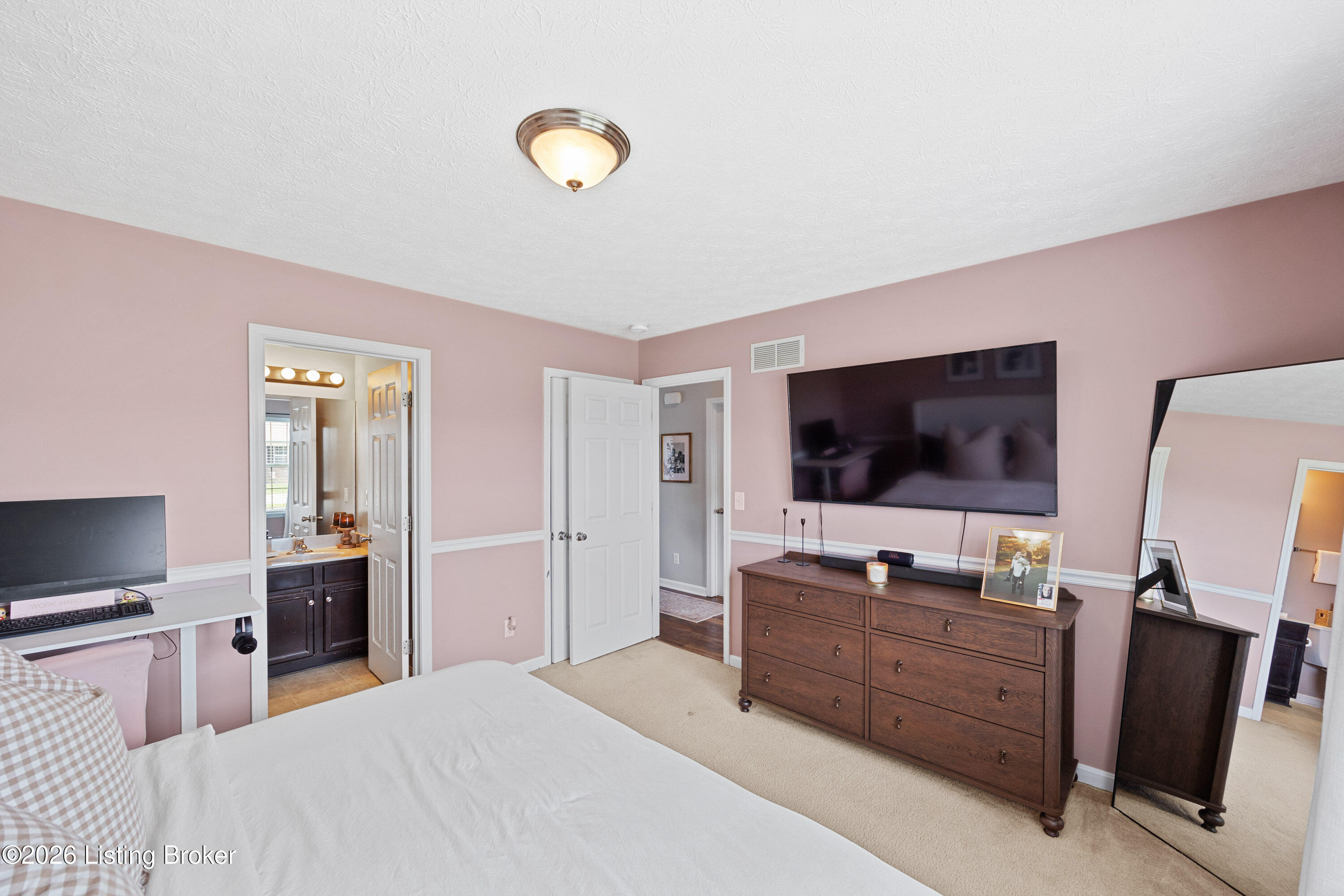 127 Crossfield Dr Property Photo 12