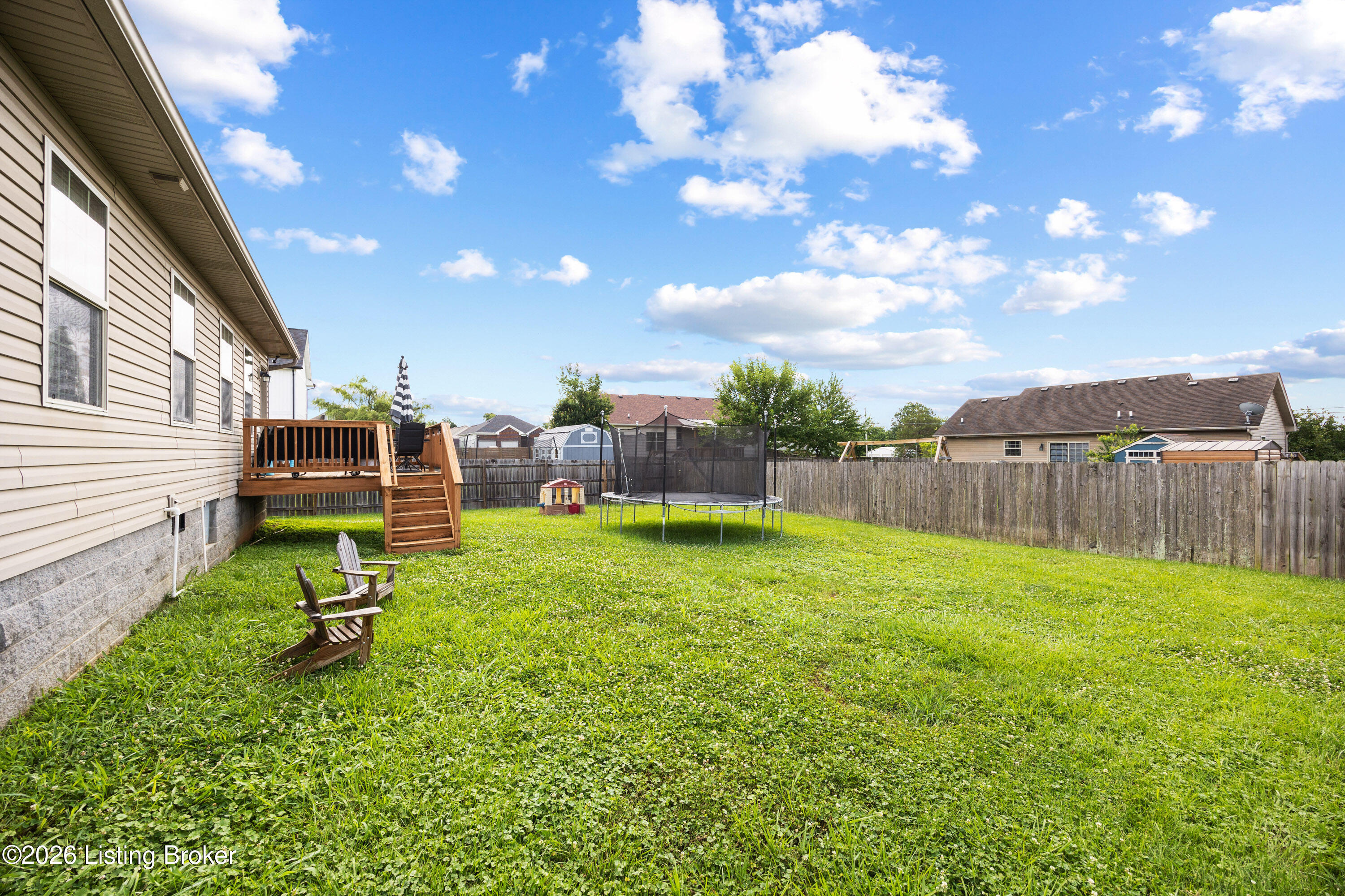 127 Crossfield Dr Property Photo 20