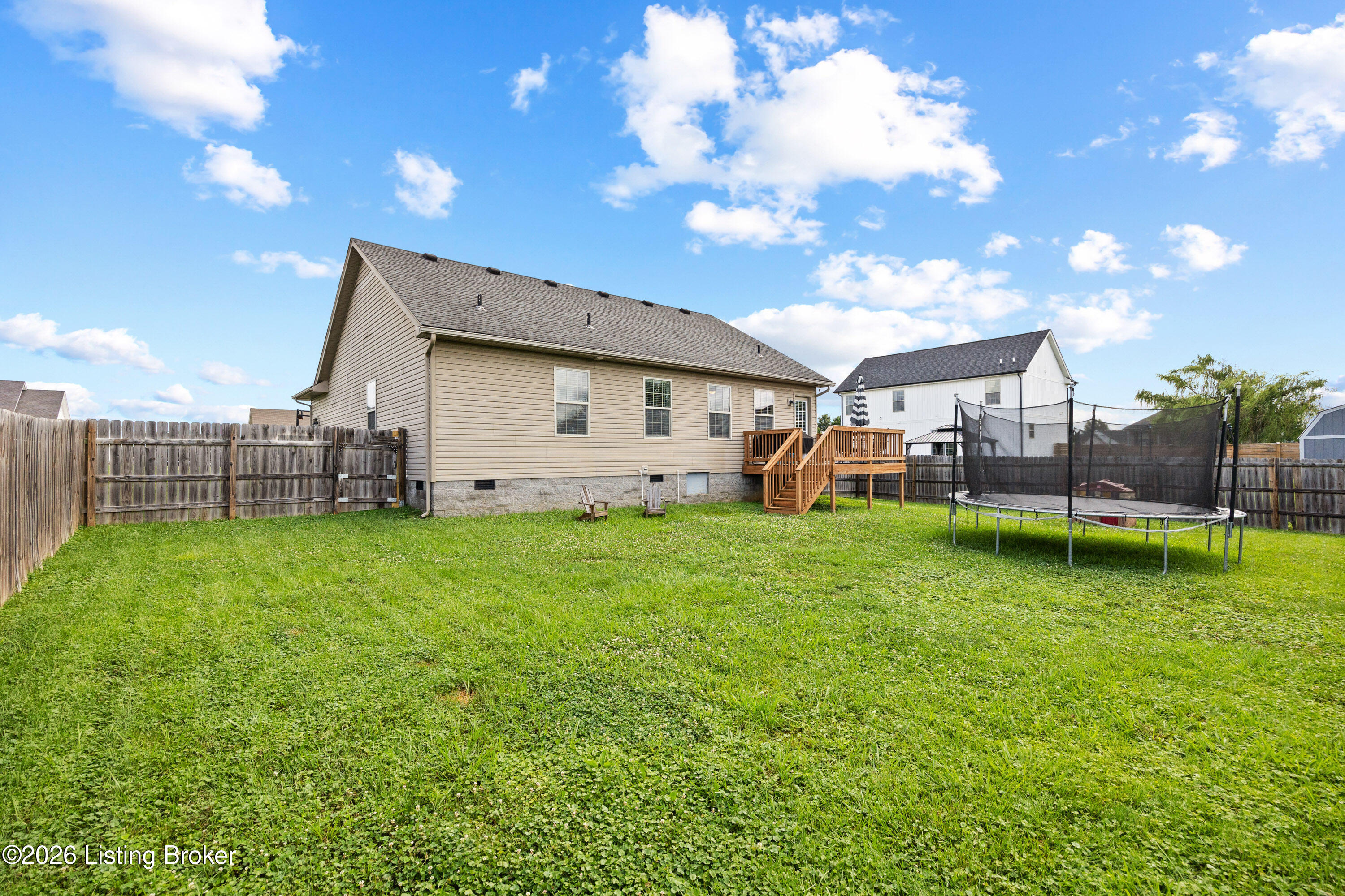 127 Crossfield Dr Property Photo 21