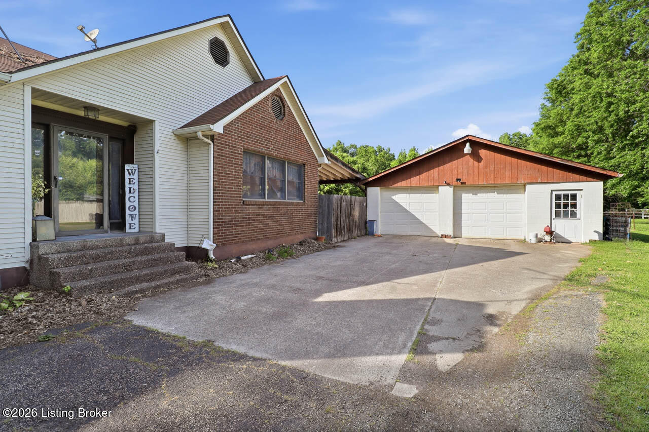 6701 Scenic Trail Property Photo 3