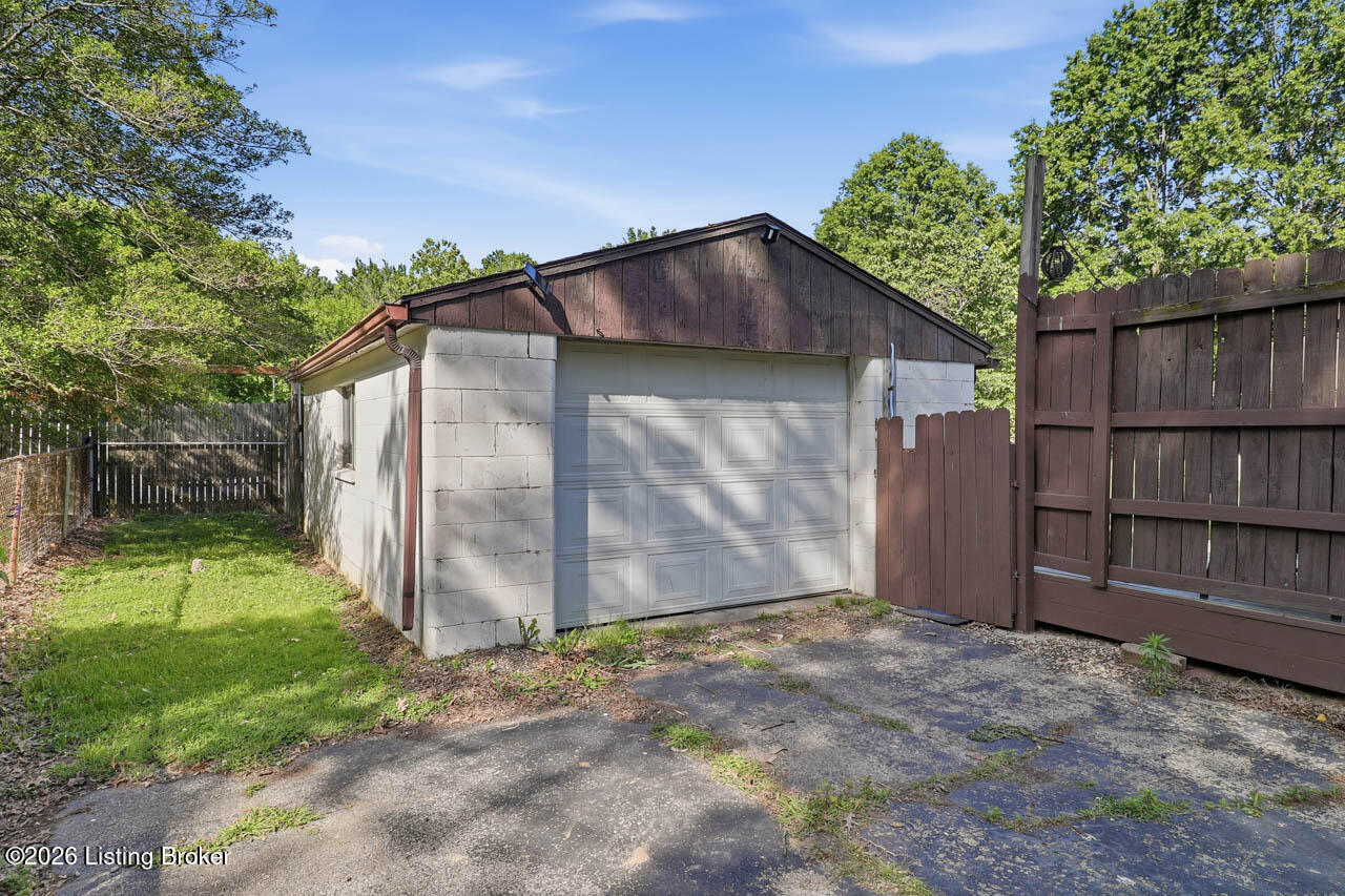 6701 Scenic Trail Property Photo 4