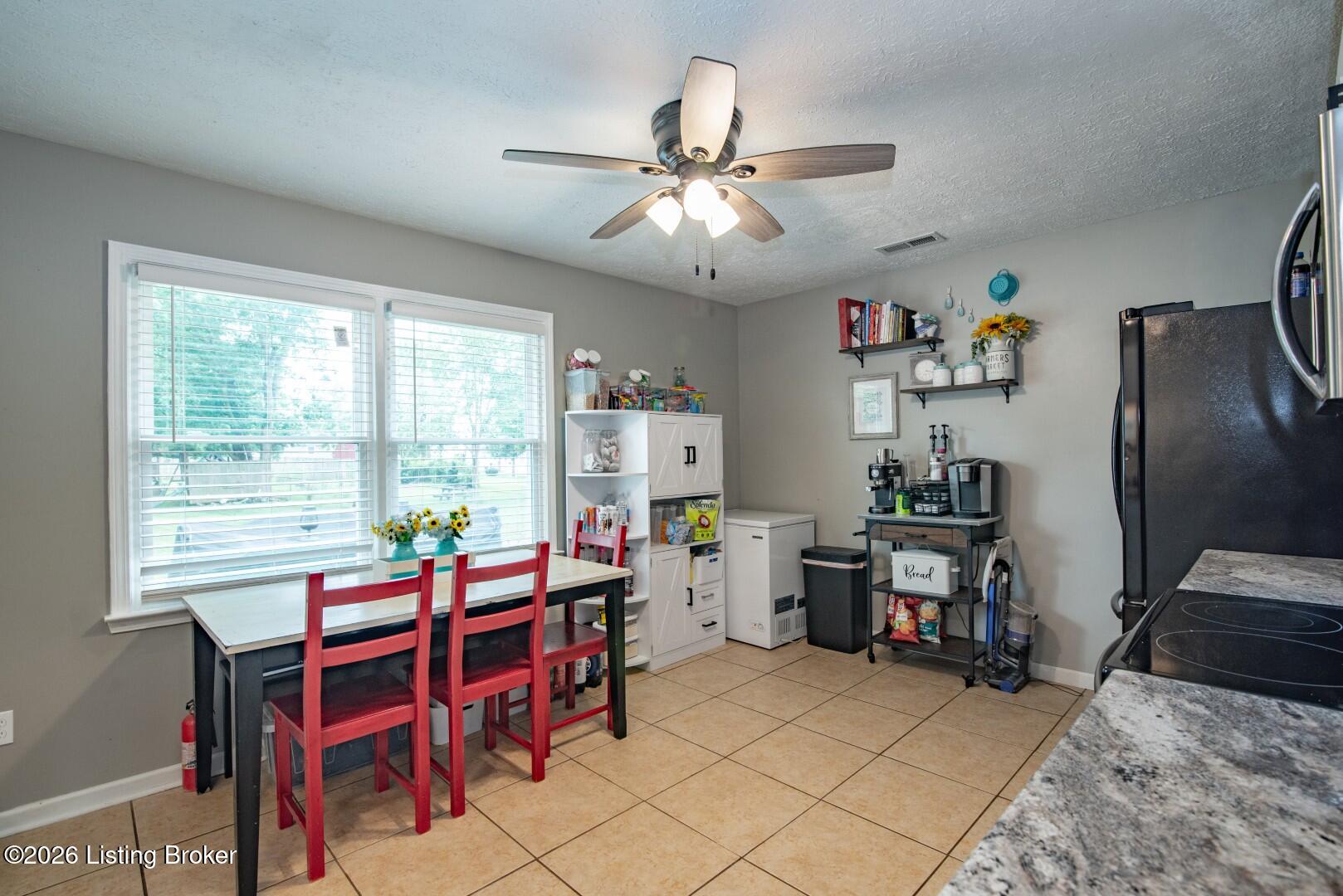 225 Beechwood Ln Property Photo 5
