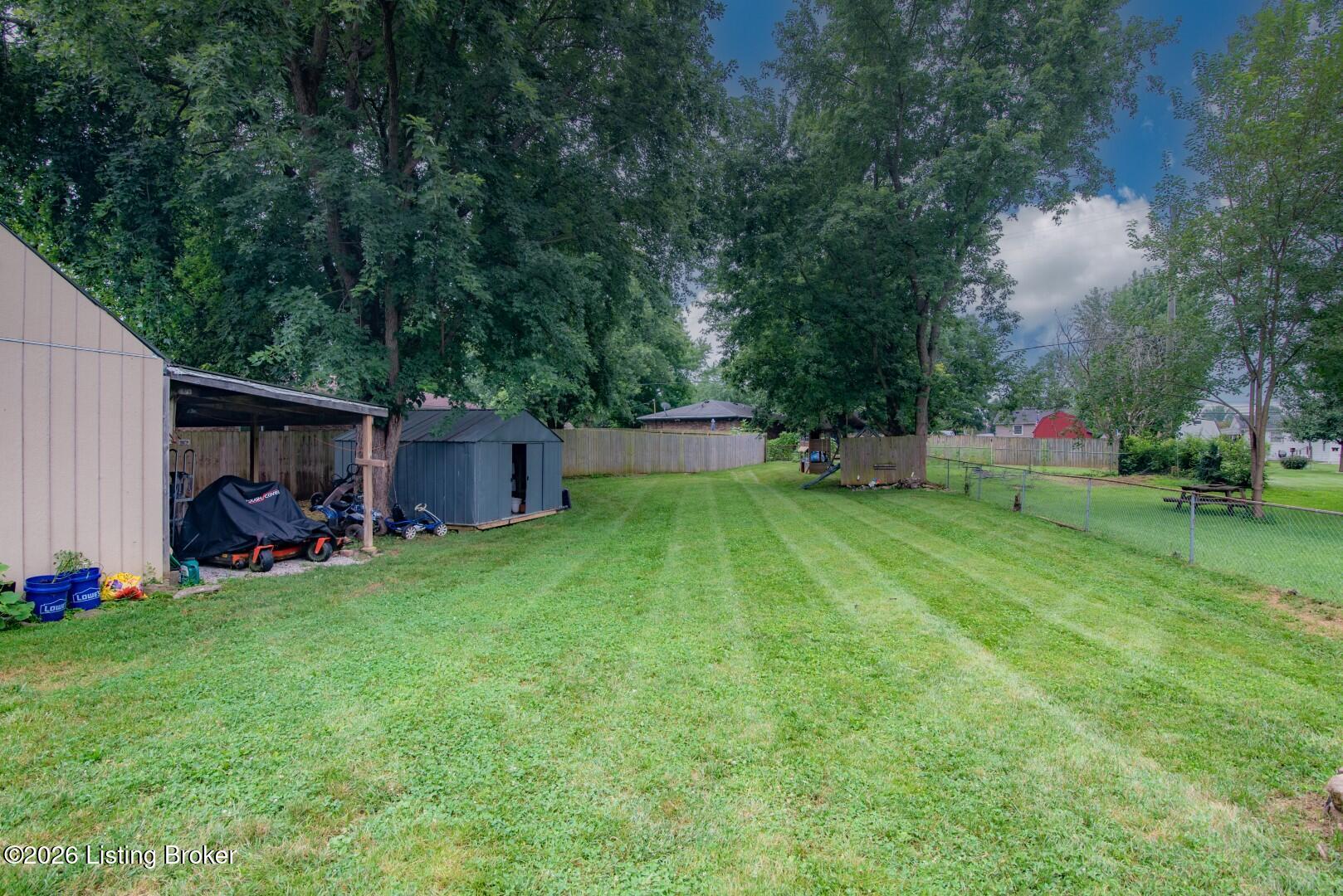 225 Beechwood Ln Property Photo 27