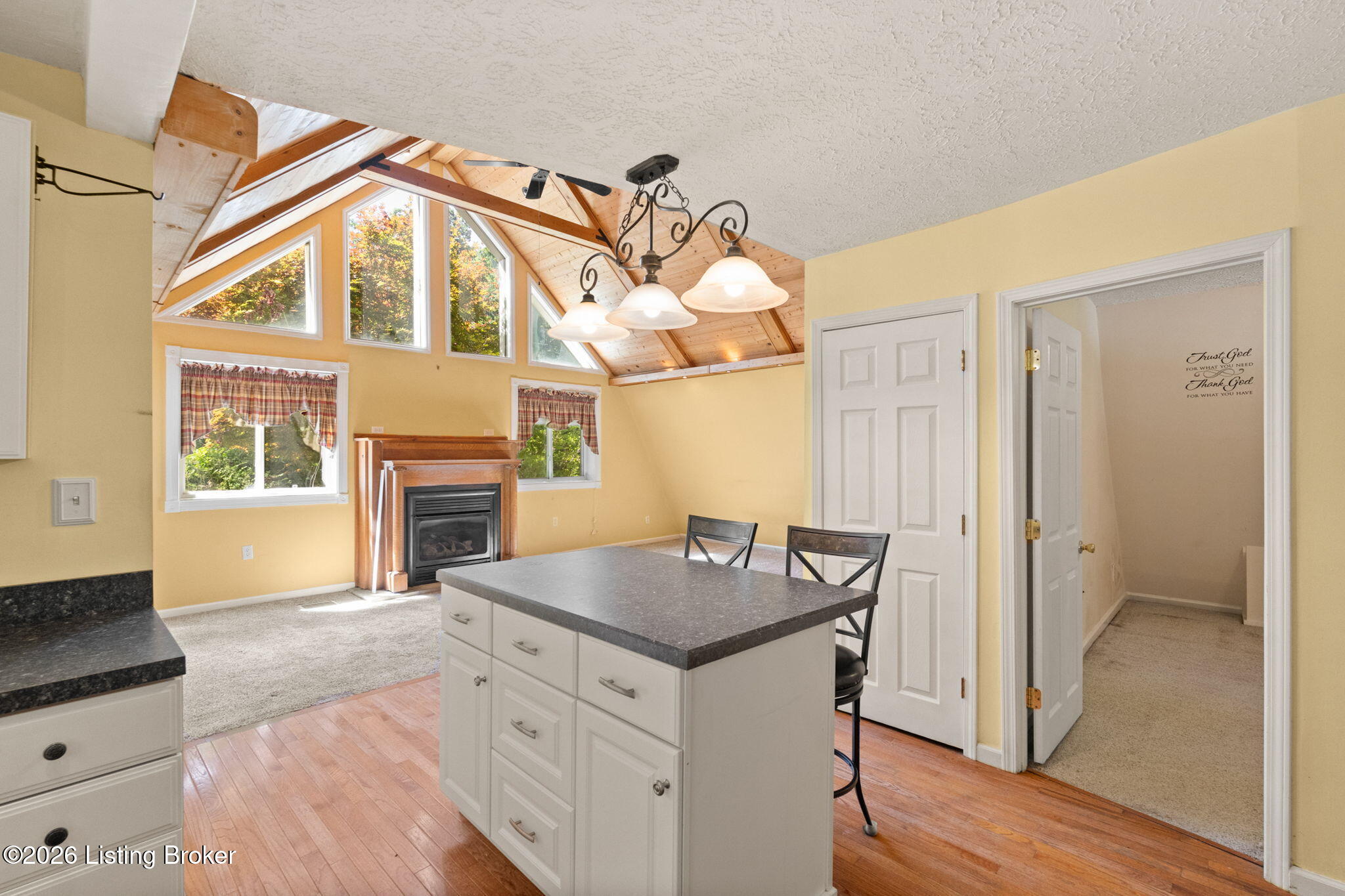 3985 Brooks Hill Rd Property Photo 10