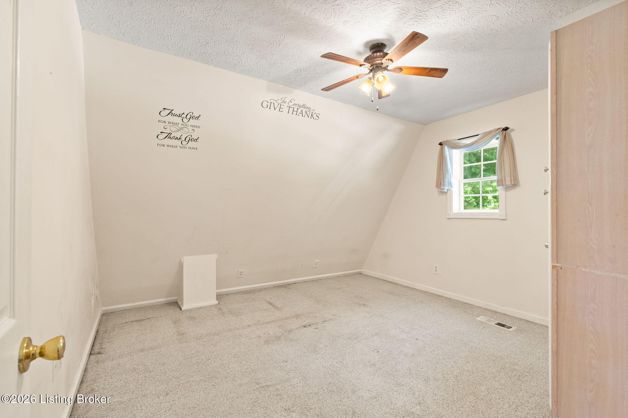 3985 Brooks Hill Rd Property Photo 13