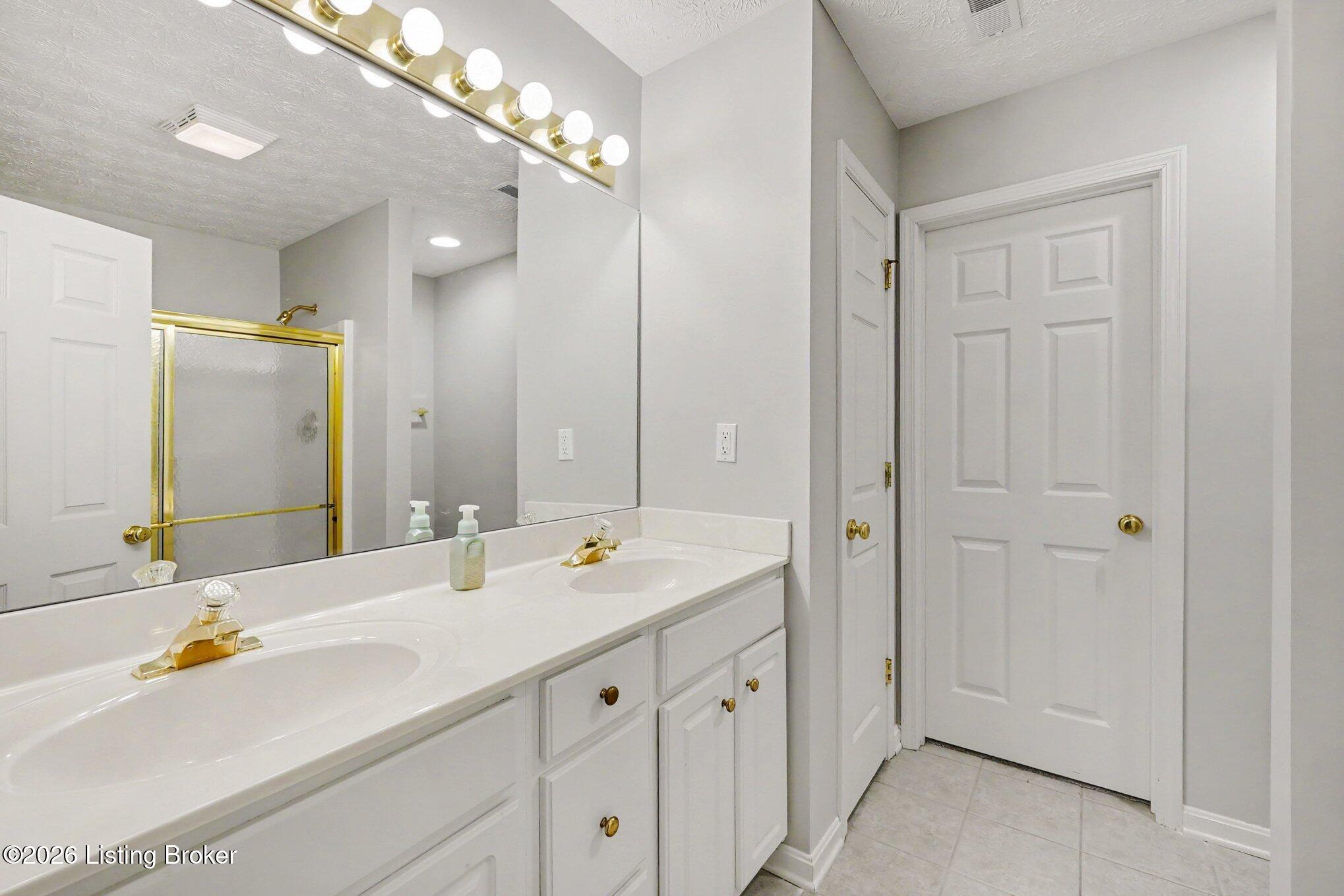 13600 Bronte Dr Property Photo 27